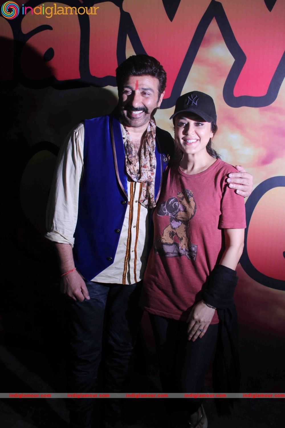 On Location Shoot of Film Bhaiyyaji Superhitt Event hd photo