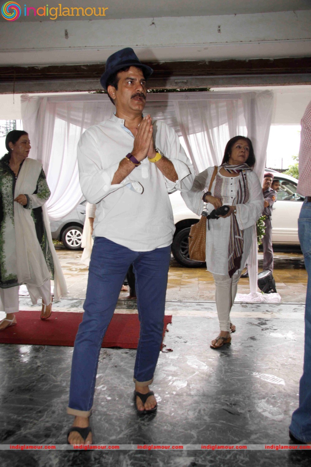 Salman Khan Attend the Prayer Meet of Rajjat Barjatya Event hd photo