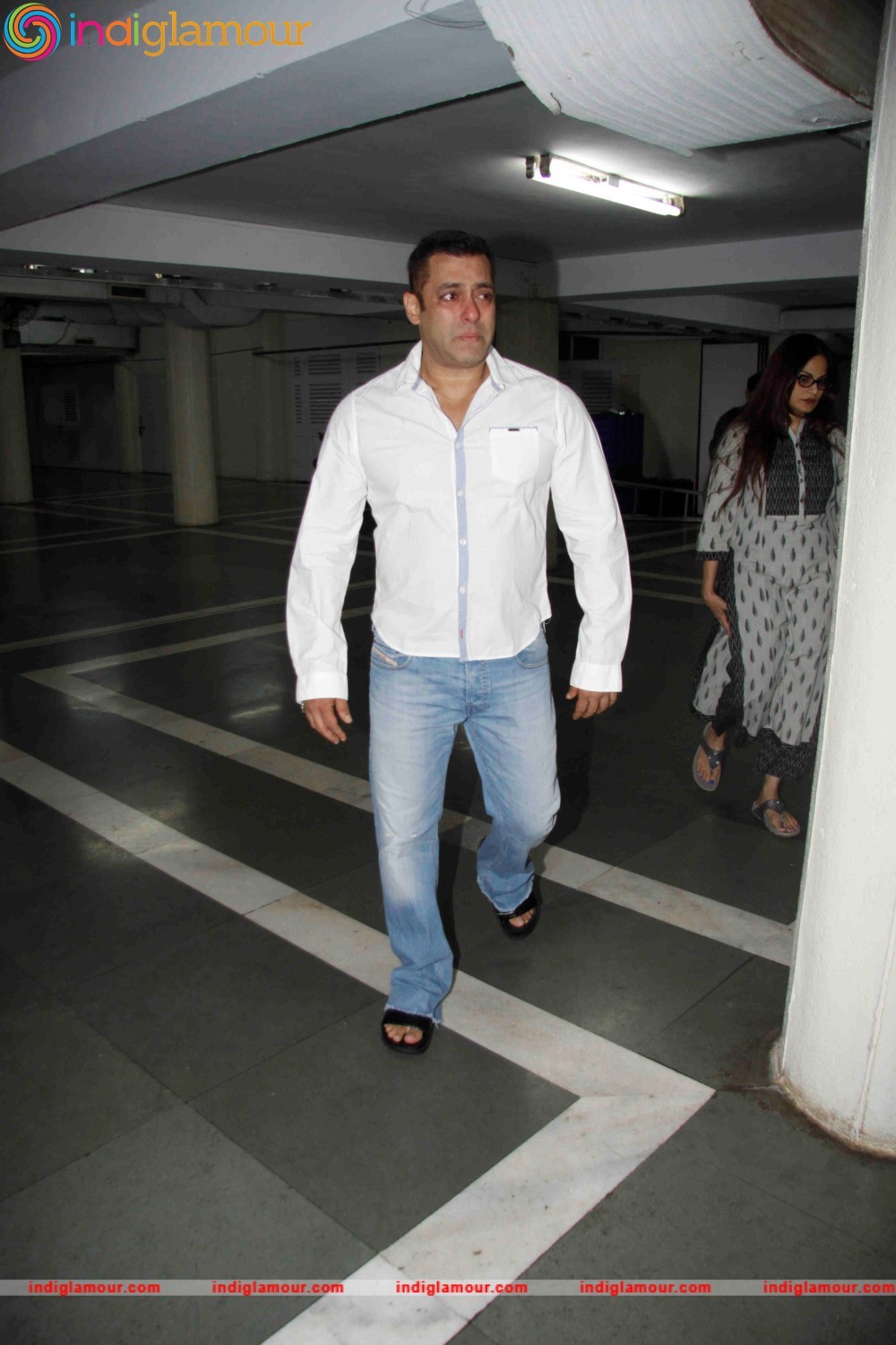 Salman Khan Attend the Prayer Meet of Rajjat Barjatya Event hd photo