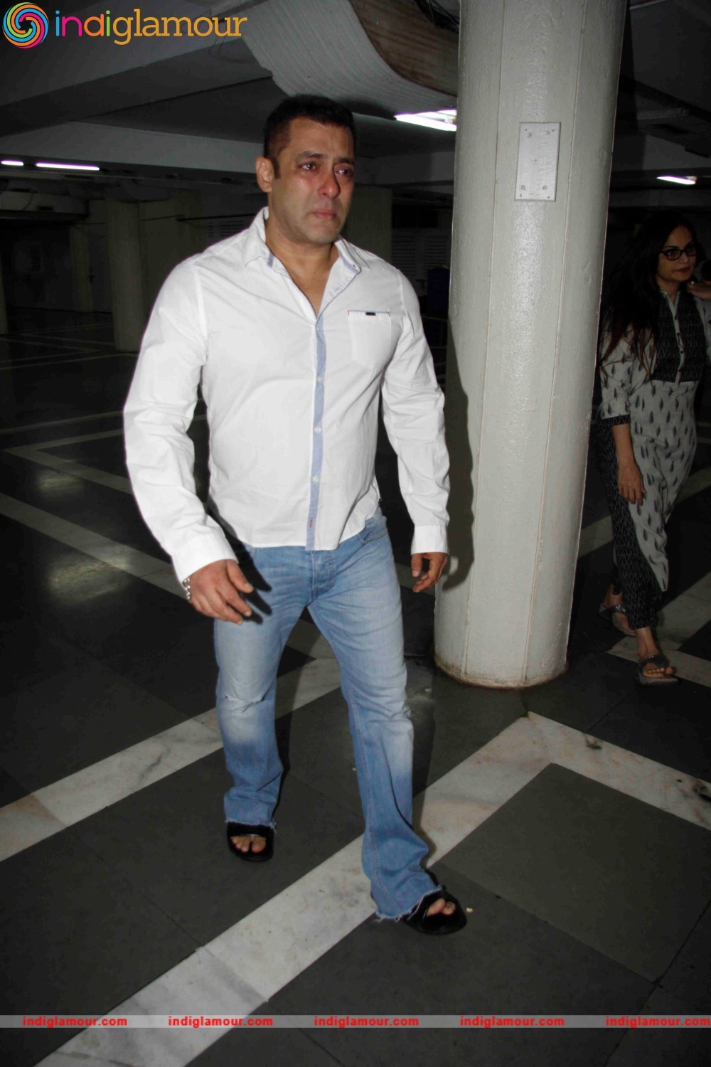 Salman Khan Attend the Prayer Meet of Rajjat Barjatya Event hd photo