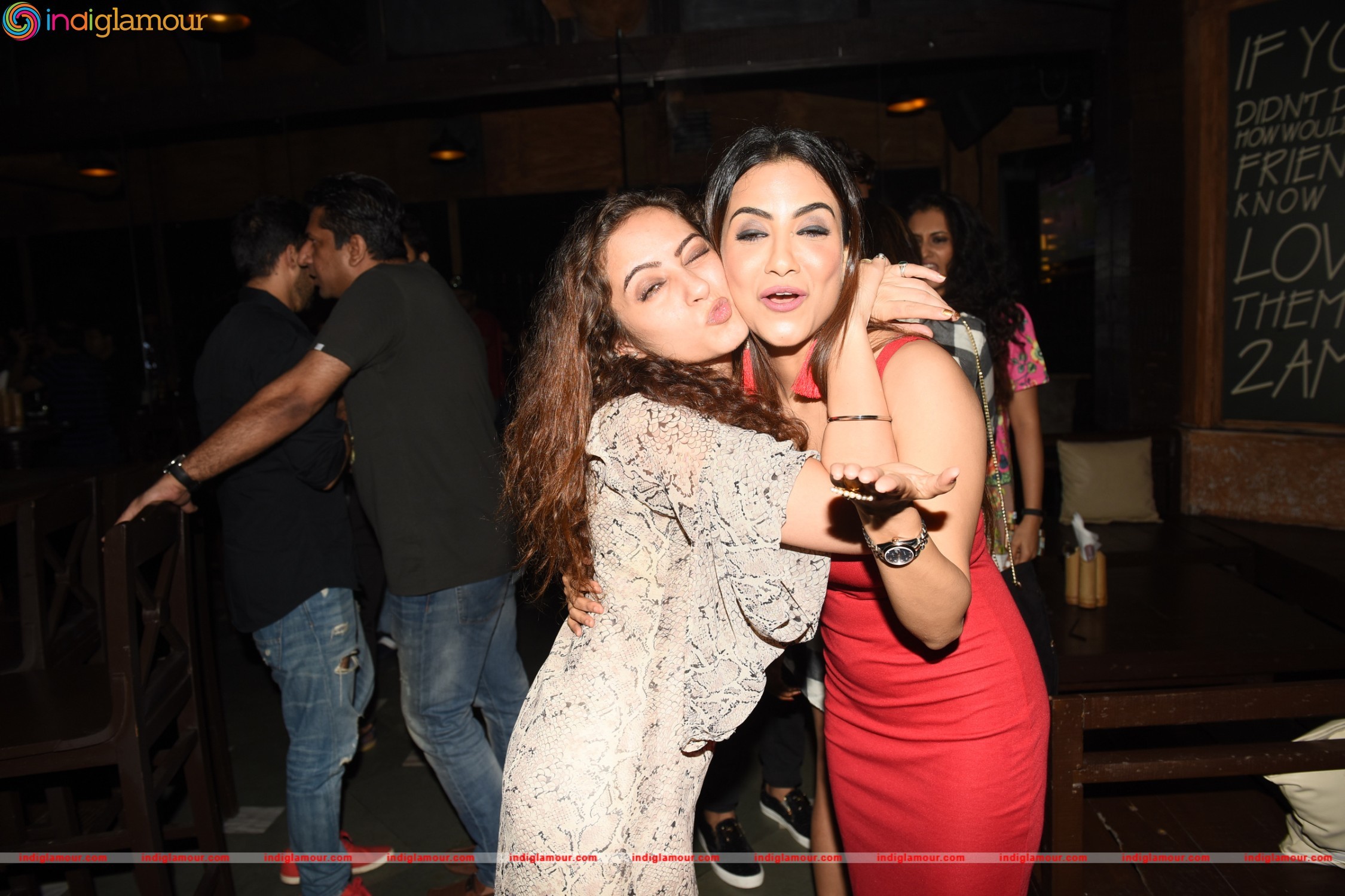 R ADDA Hosted a Star Studded Birthday Bash of Vicky Jain Event hd photo