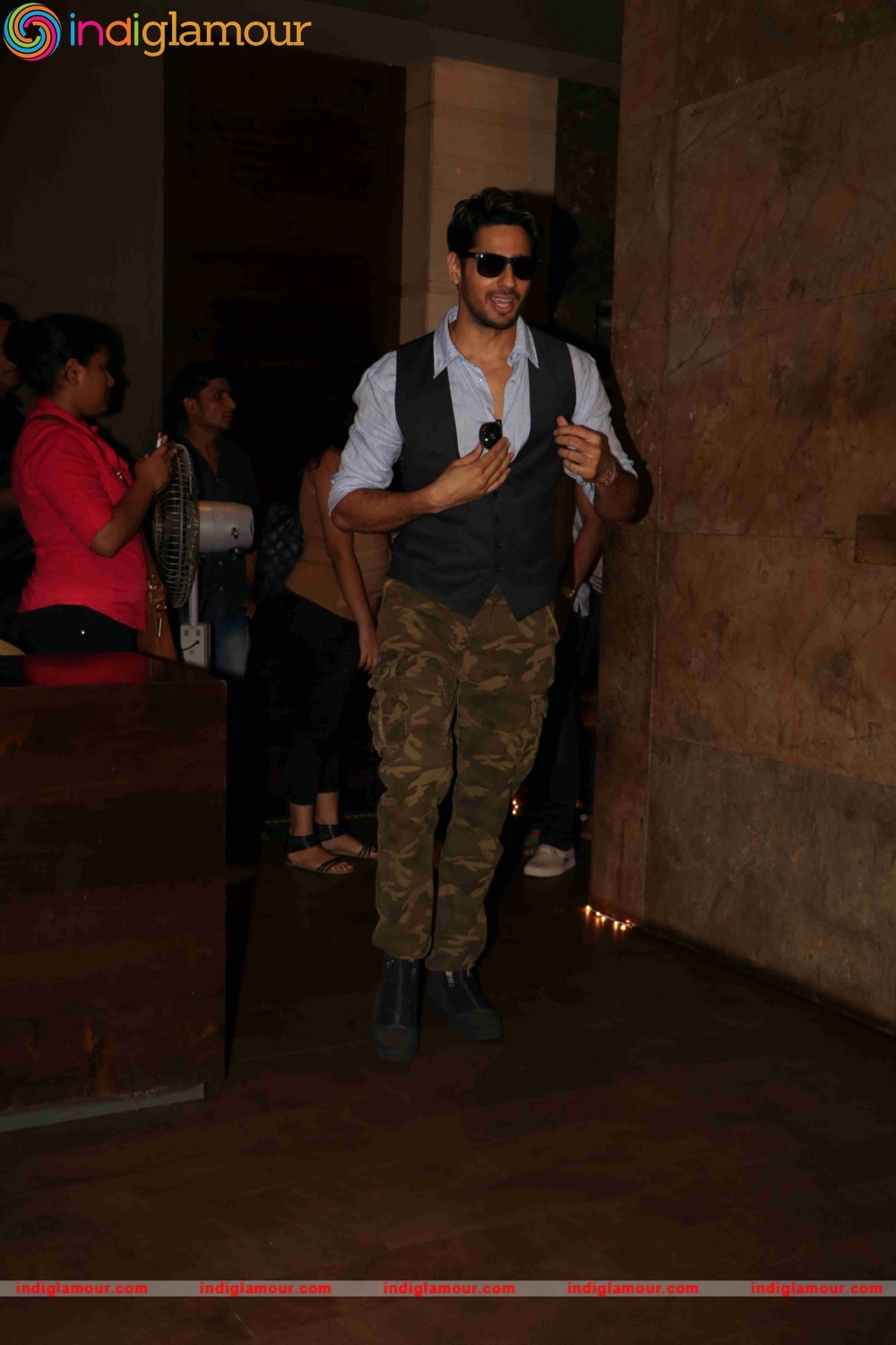 Trailer Launch of Movie Baar Baar Dhekho Event hd photo