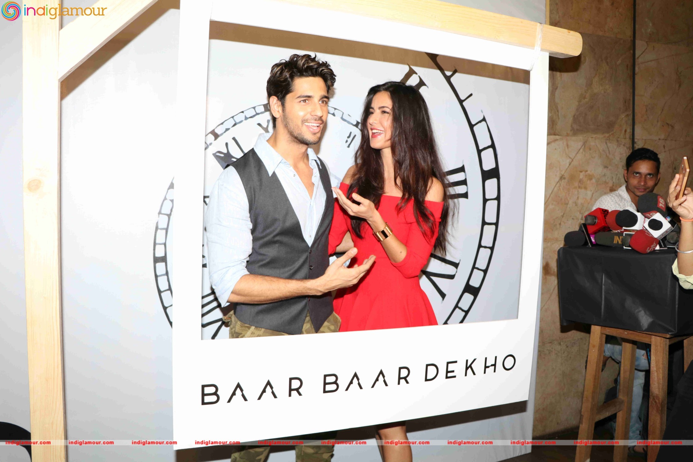 Trailer Launch of Movie Baar Baar Dhekho Event hd photo