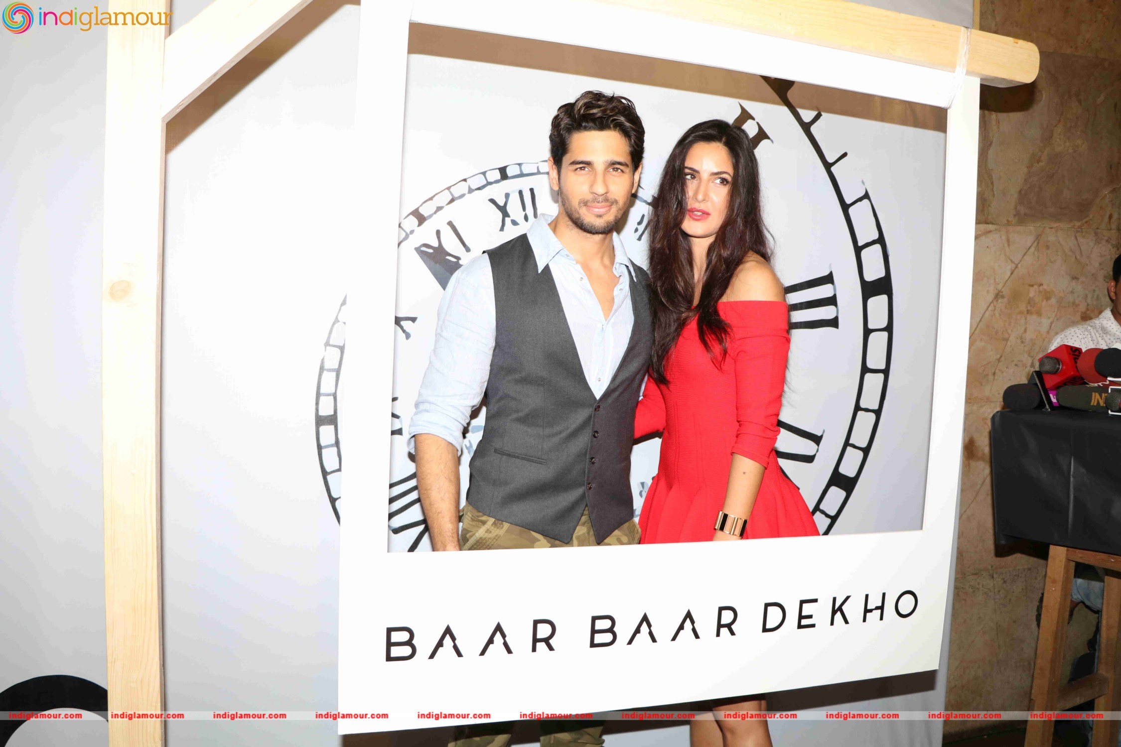 Trailer Launch of Movie Baar Baar Dhekho Event hd photo