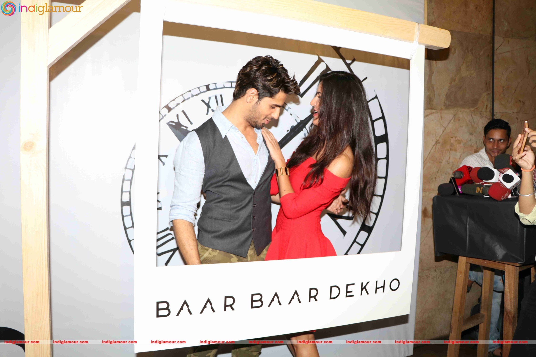 Trailer Launch of Movie Baar Baar Dhekho Event hd photo