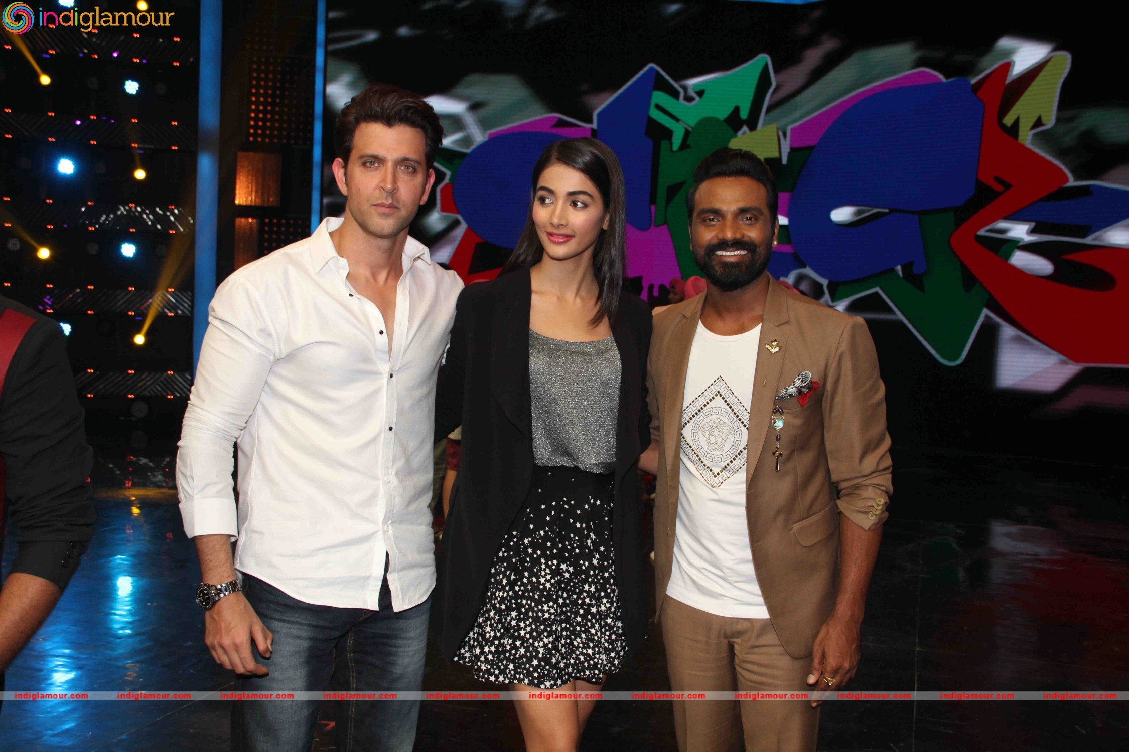 Hrithik Roshan and Pooja Hegde on Dance Plus Event hd photo