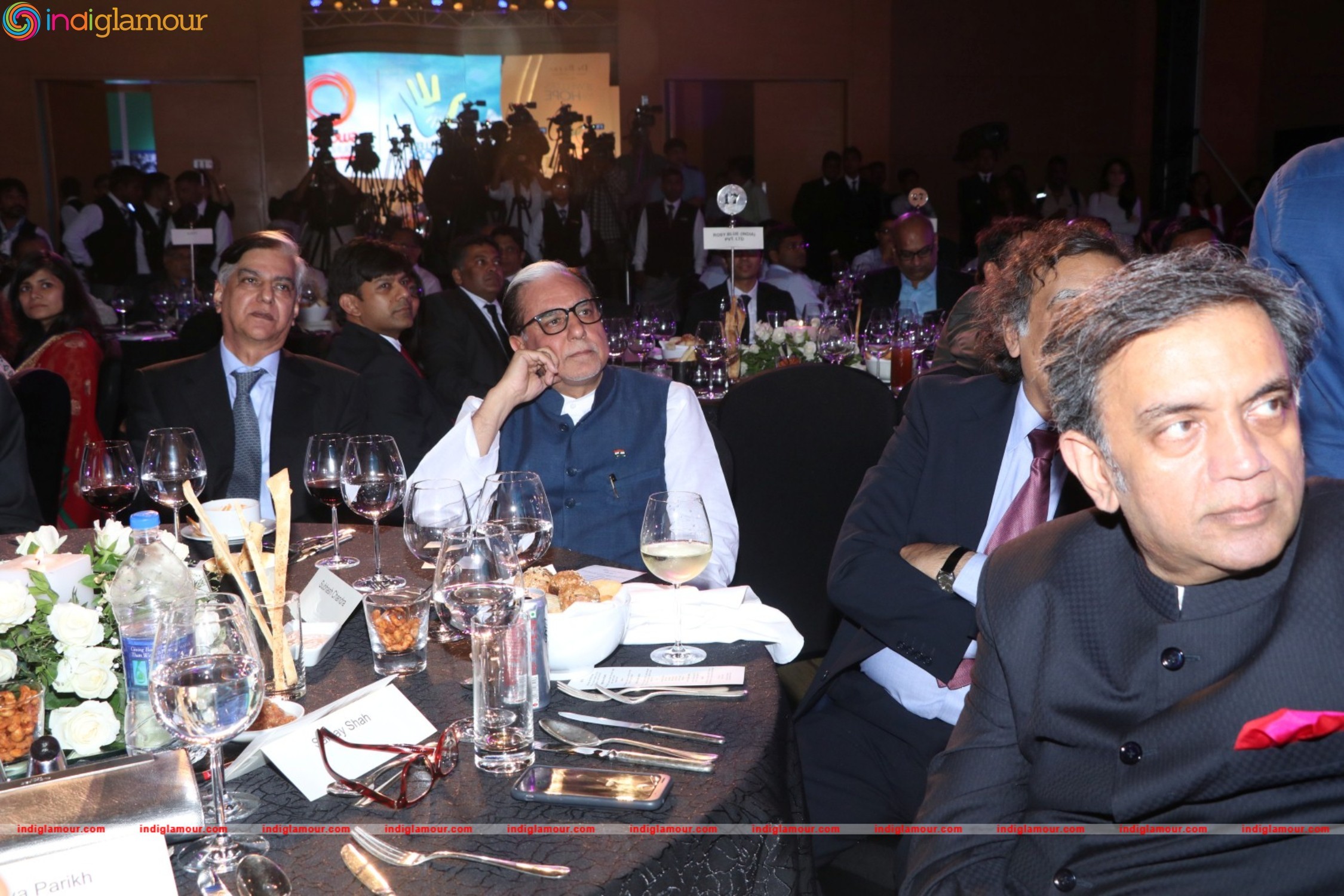 Jewellers For Hope Charity Dinner Evening With Dia Mirza Event hd photo