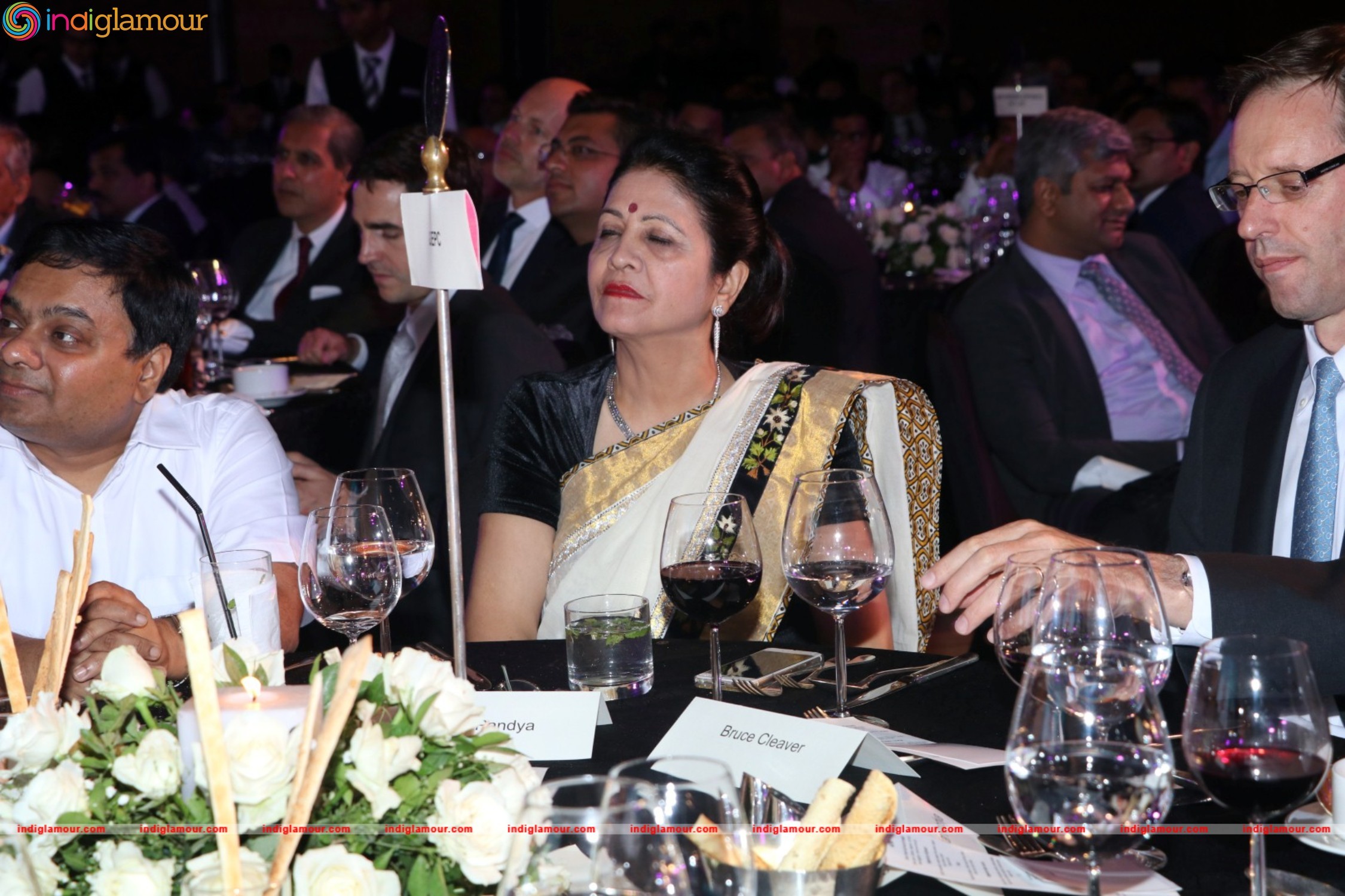 Jewellers For Hope Charity Dinner Evening With Dia Mirza Event hd photo