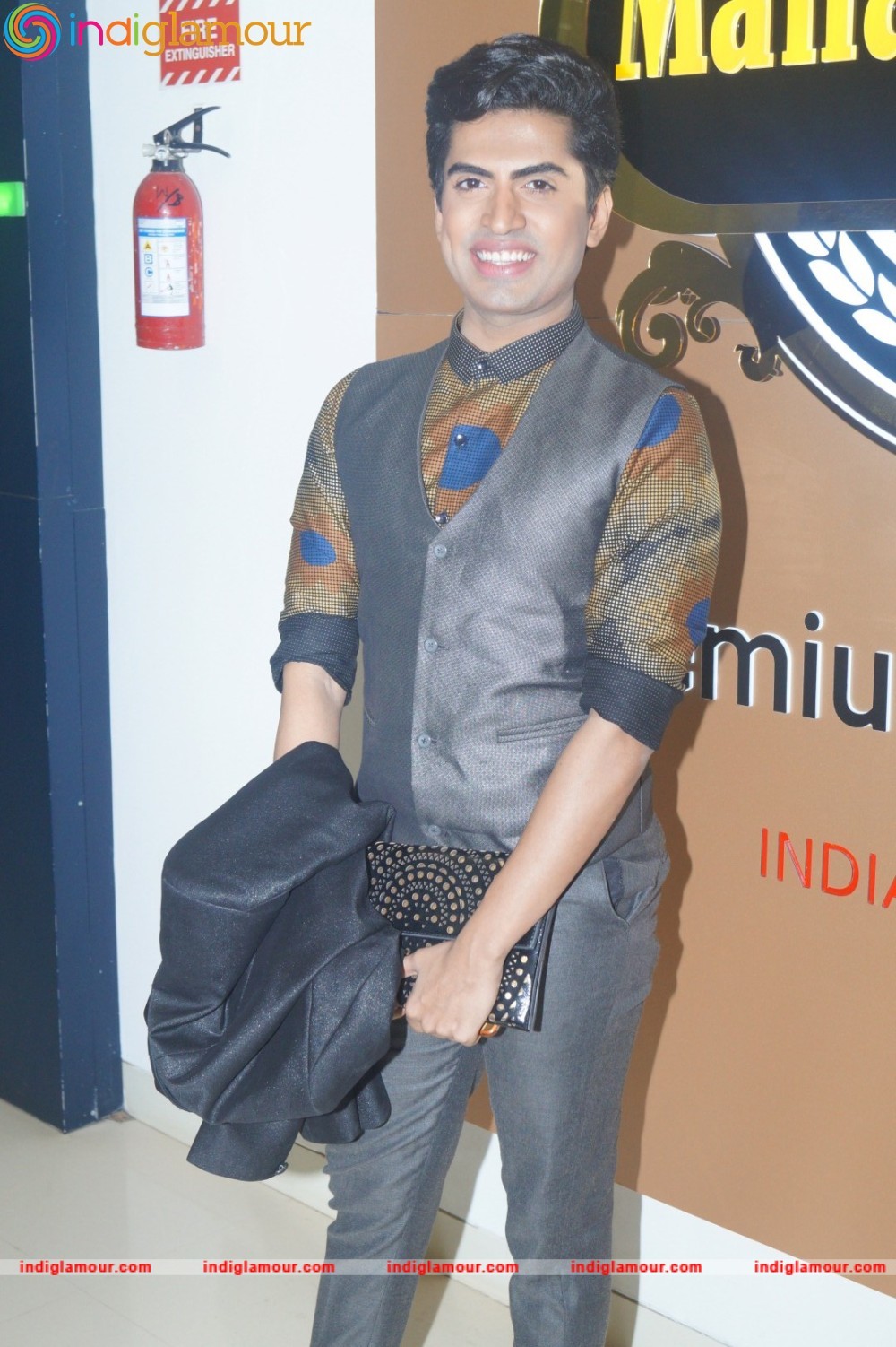 Red Carpet Launch of Its Fusion Restaurant With Many Celebs Event hd photo