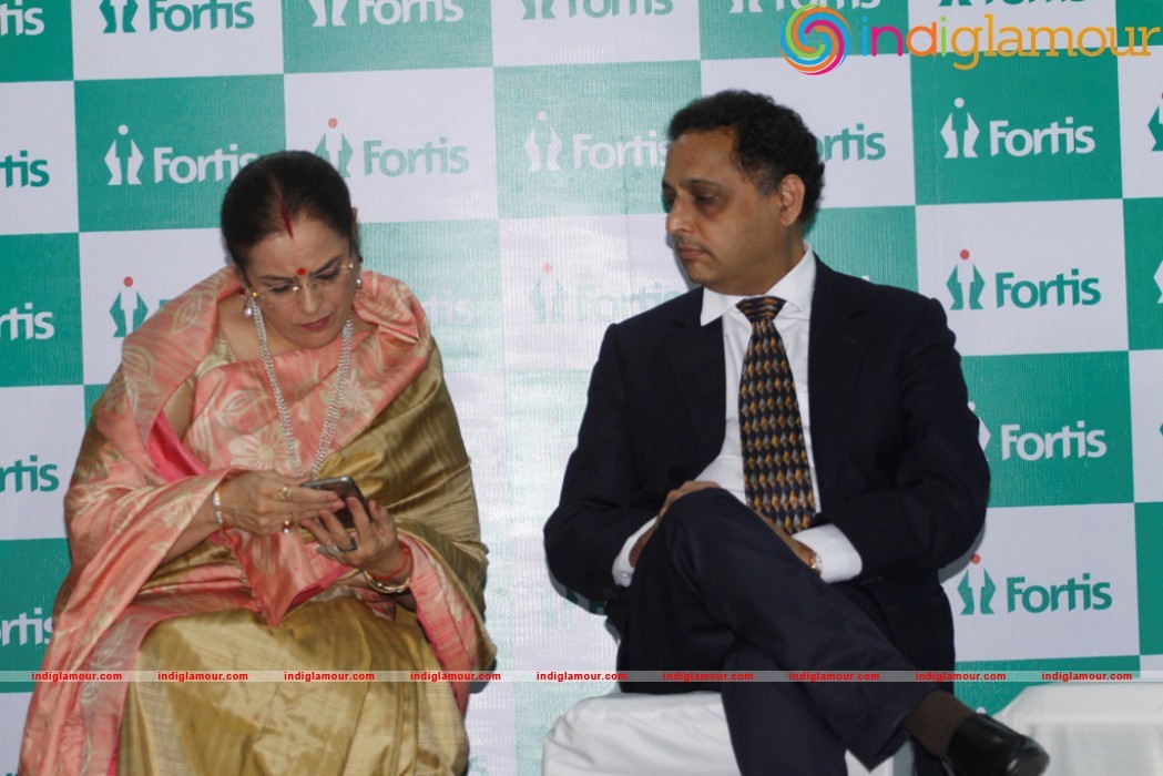 Shatrughan Sinha During The Unveiling Of The Wall Of Tribute And Felicitating Event hd photo