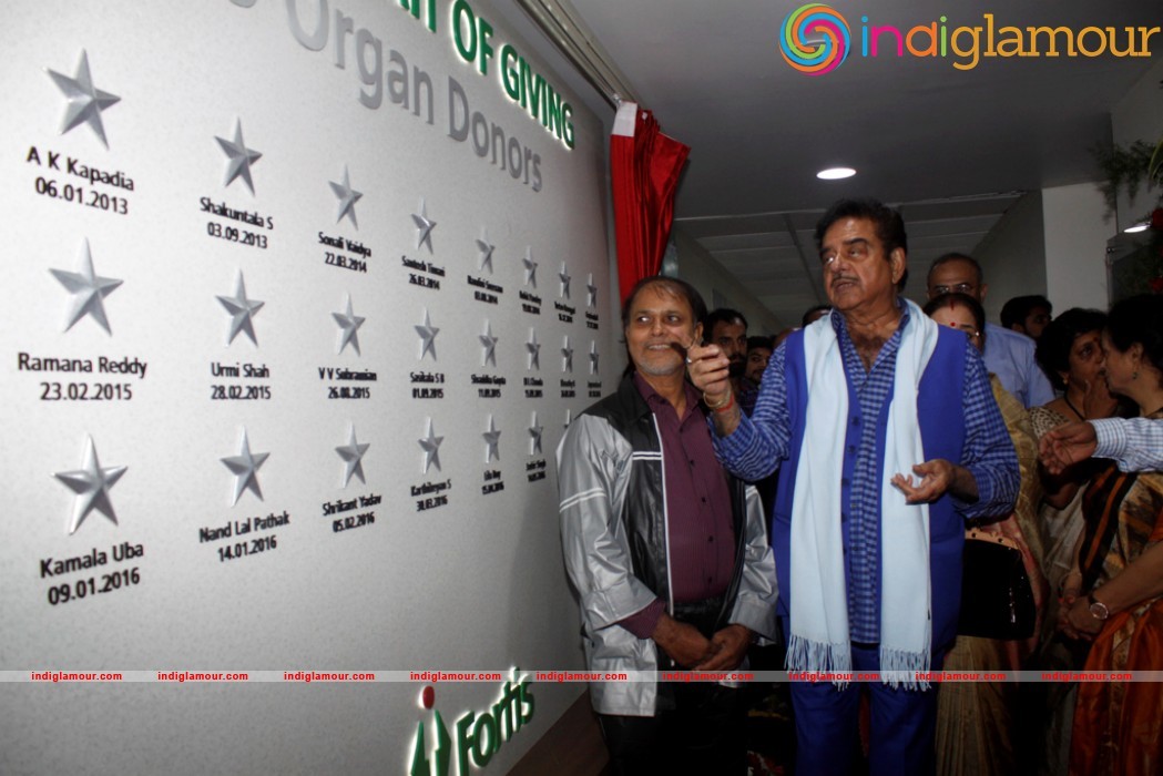 Shatrughan Sinha During The Unveiling Of The Wall Of Tribute And Felicitating Event hd photo