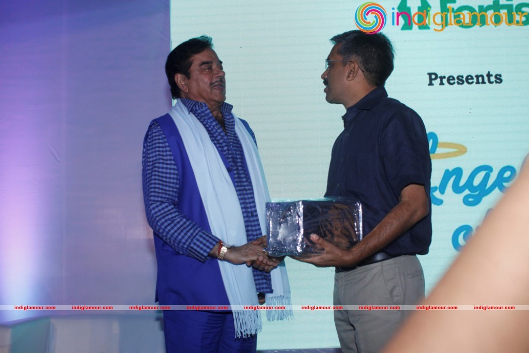 Shatrughan Sinha During The Unveiling Of The Wall Of Tribute And Felicitating Event hd photo