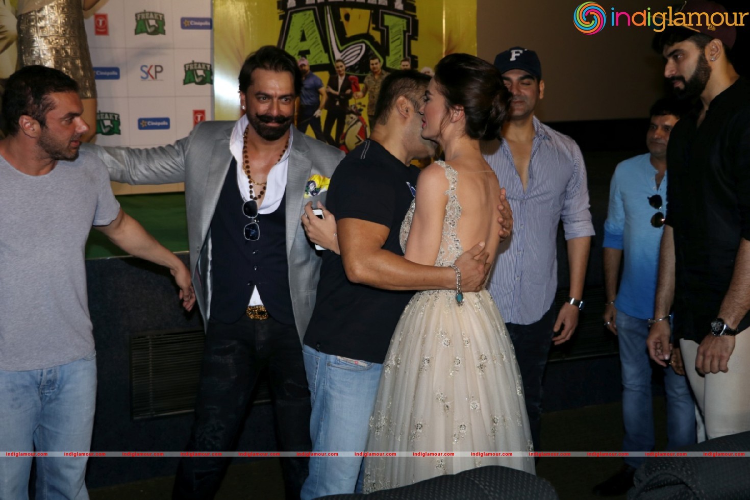 Salman Khan At Trailer Launch Of Film Freaky Ali Event hd photo