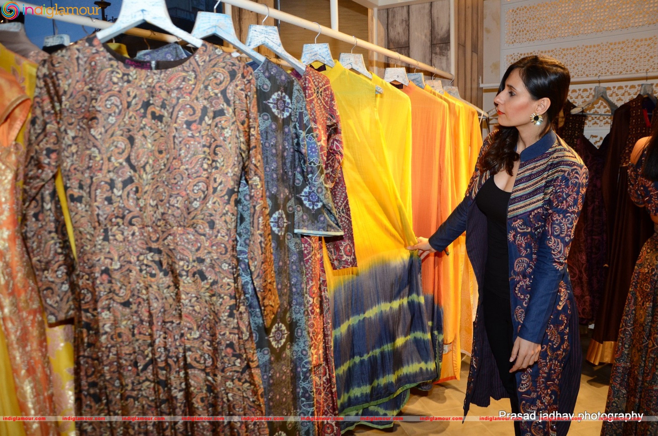Exclusive Preview of Her Aw16 Collection Event hd photo