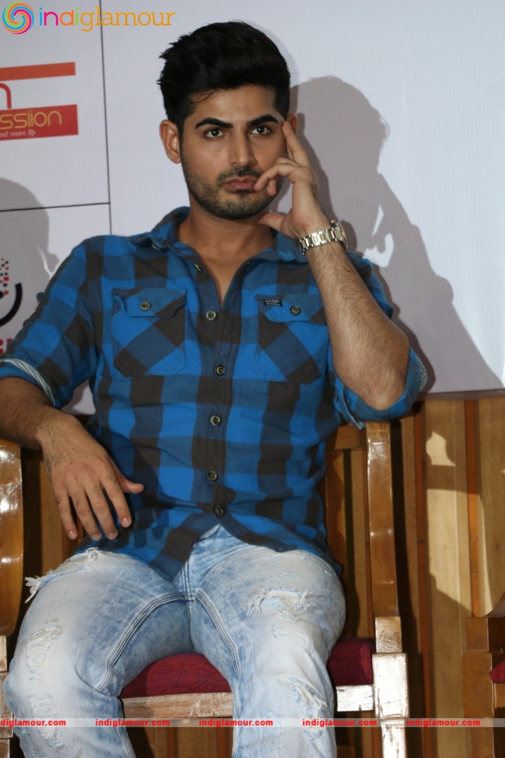 Kangana Ranaut,Omkar Kapoor and Isha Koppikar Promote Swachh Bharat Event hd photo