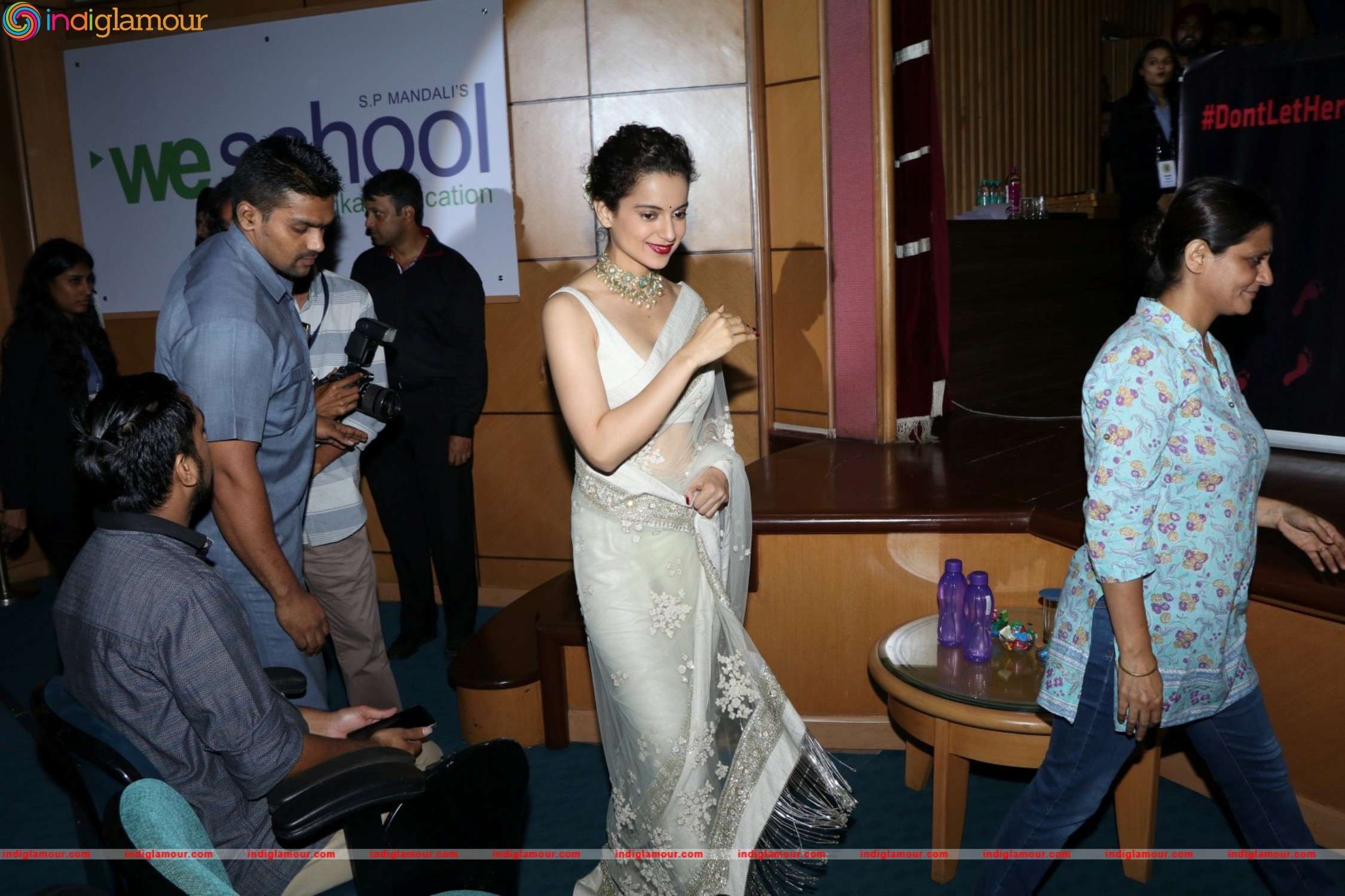 Kangana Ranaut,Omkar Kapoor and Isha Koppikar Promote Swachh Bharat Event hd photo