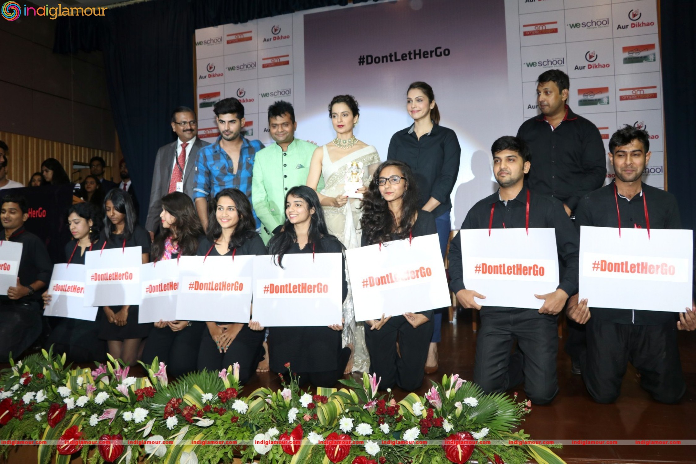 Kangana Ranaut,Omkar Kapoor and Isha Koppikar Promote Swachh Bharat Event hd photo