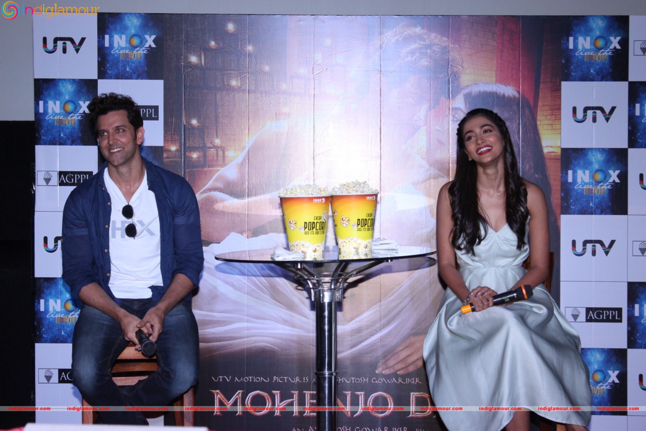 Meet and Greet With Hritik Roshan and Pooja Hegde For Film Mohenjo Daro Event hd photo
