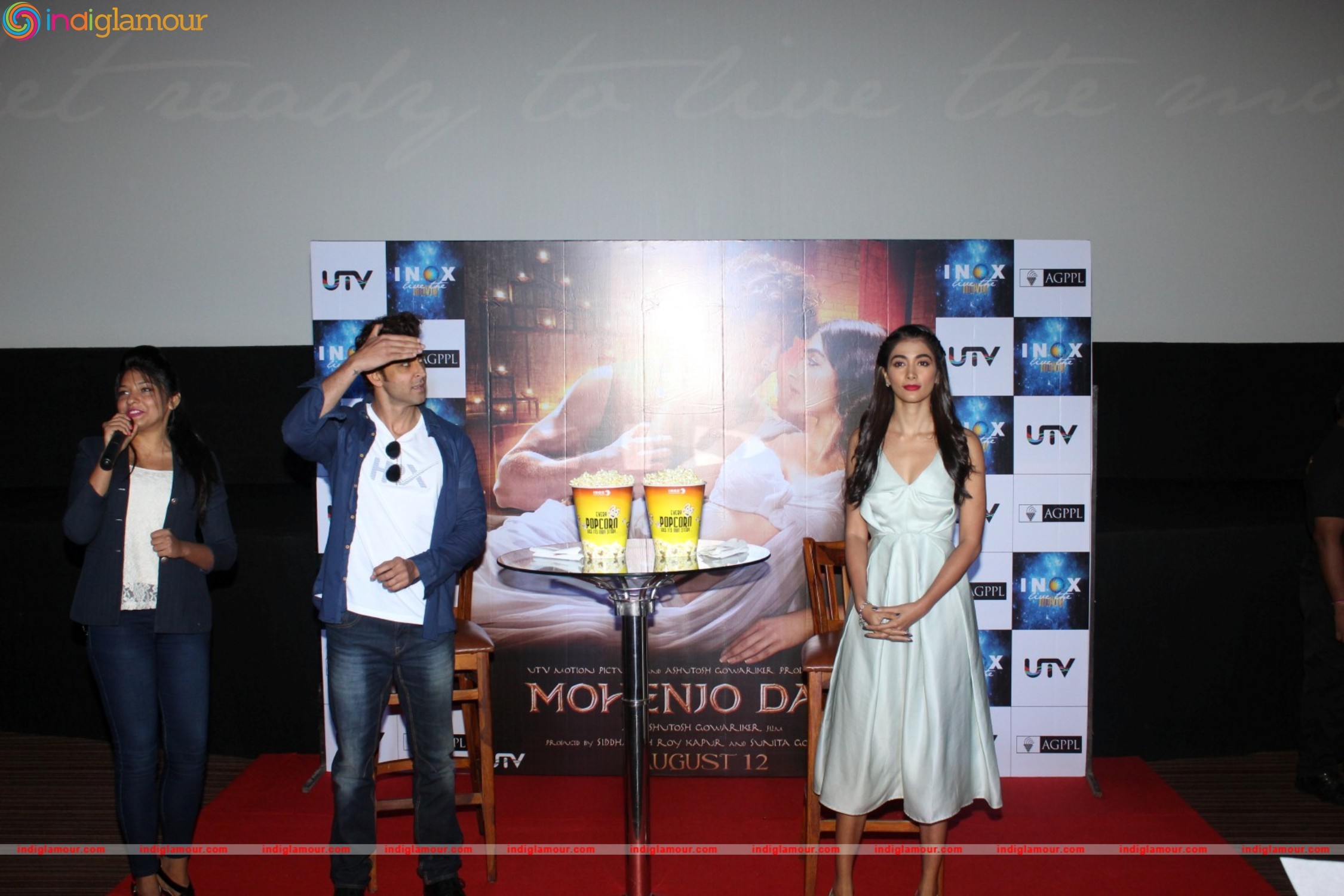 Meet and Greet With Hritik Roshan and Pooja Hegde For Film Mohenjo Daro Event hd photo