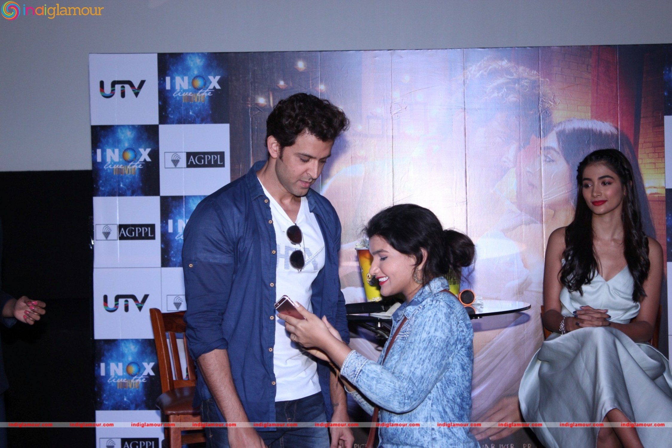 Meet and Greet With Hritik Roshan and Pooja Hegde For Film Mohenjo Daro Event hd photo