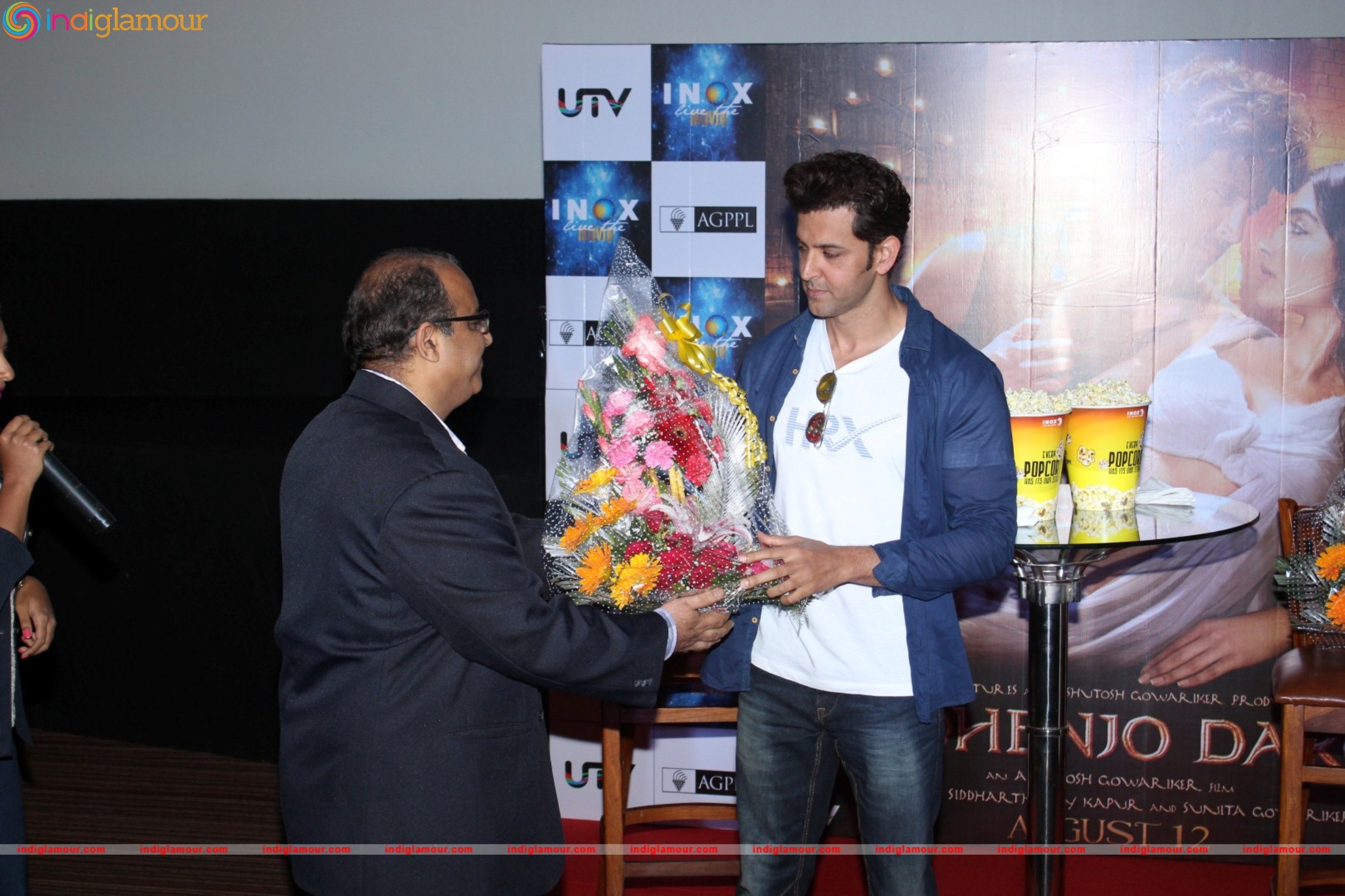 Meet and Greet With Hritik Roshan and Pooja Hegde For Film Mohenjo Daro Event hd photo