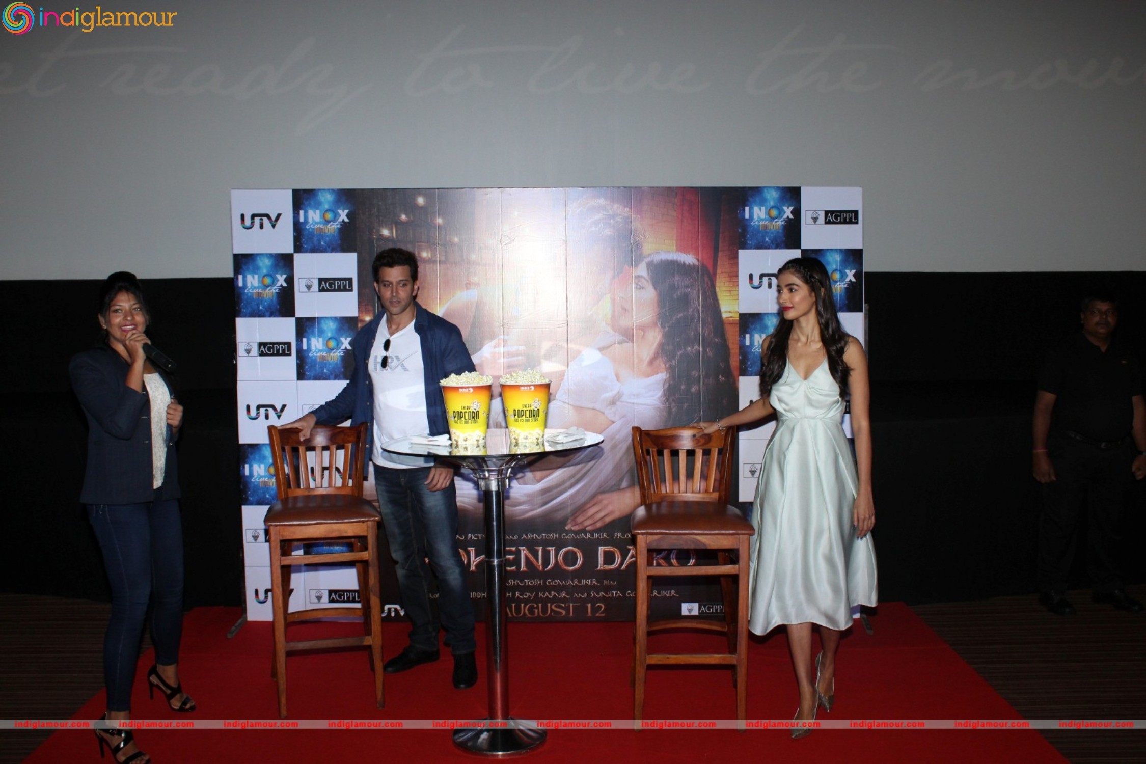 Meet and Greet With Hritik Roshan and Pooja Hegde For Film Mohenjo Daro Event hd photo