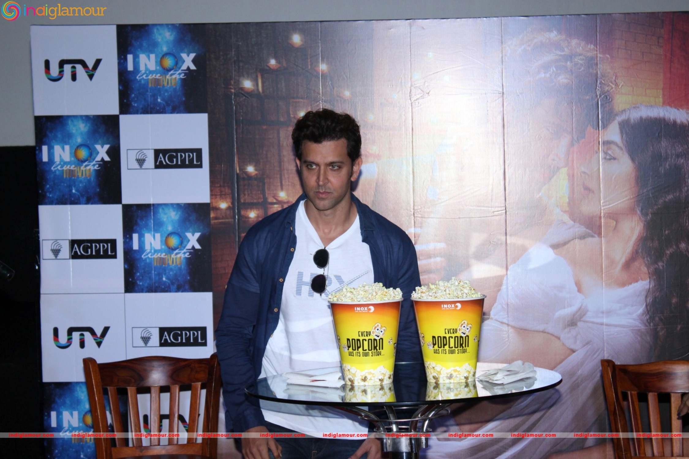 Meet and Greet With Hritik Roshan and Pooja Hegde For Film Mohenjo Daro Event hd photo