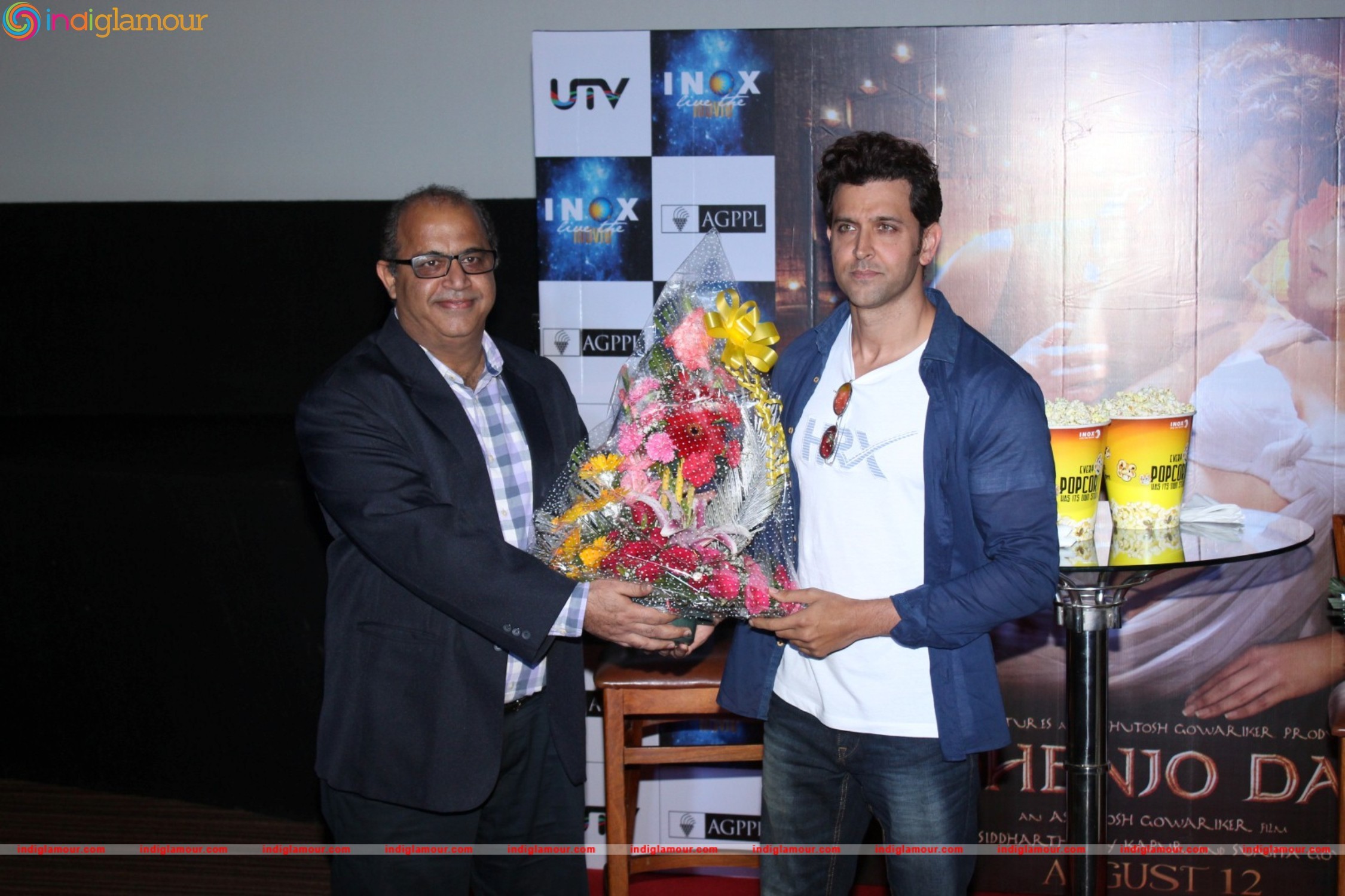 Meet and Greet With Hritik Roshan and Pooja Hegde For Film Mohenjo Daro Event hd photo
