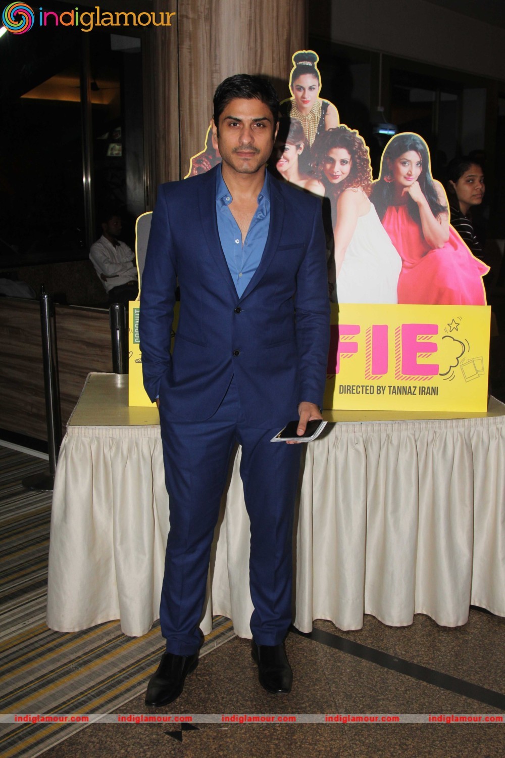 Premiere of English Play Selfie Event hd photo