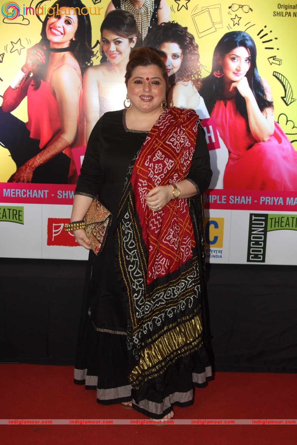 Premiere of English Play Selfie Event hd photo
