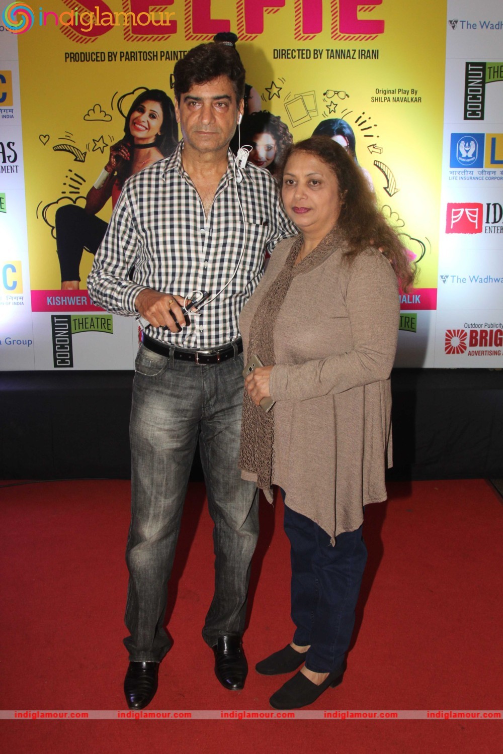 Premiere of English Play Selfie Event hd photo