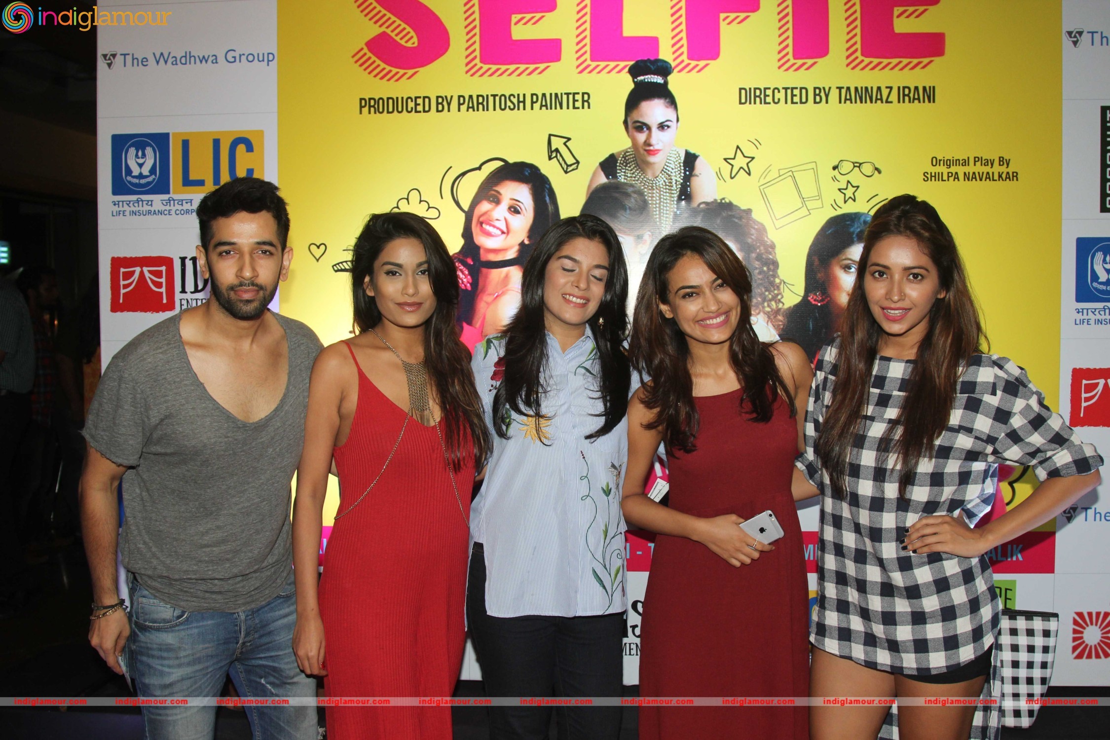 Premiere of English Play Selfie Event hd photo