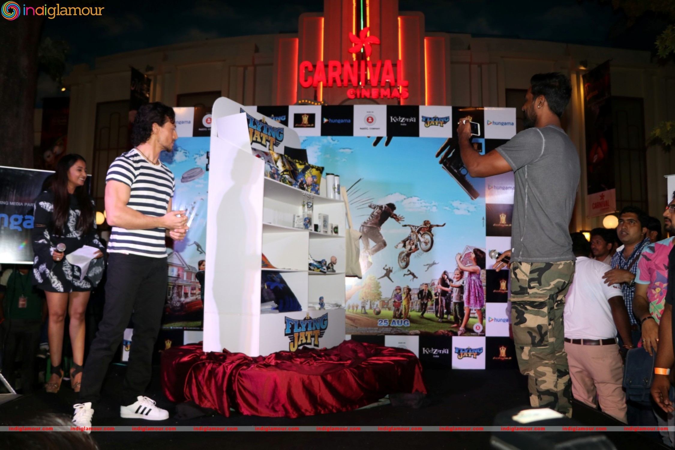 Tiger Shroff and Remo D'Souza At Launch Of Official Game Of SuperHero Event hd photo