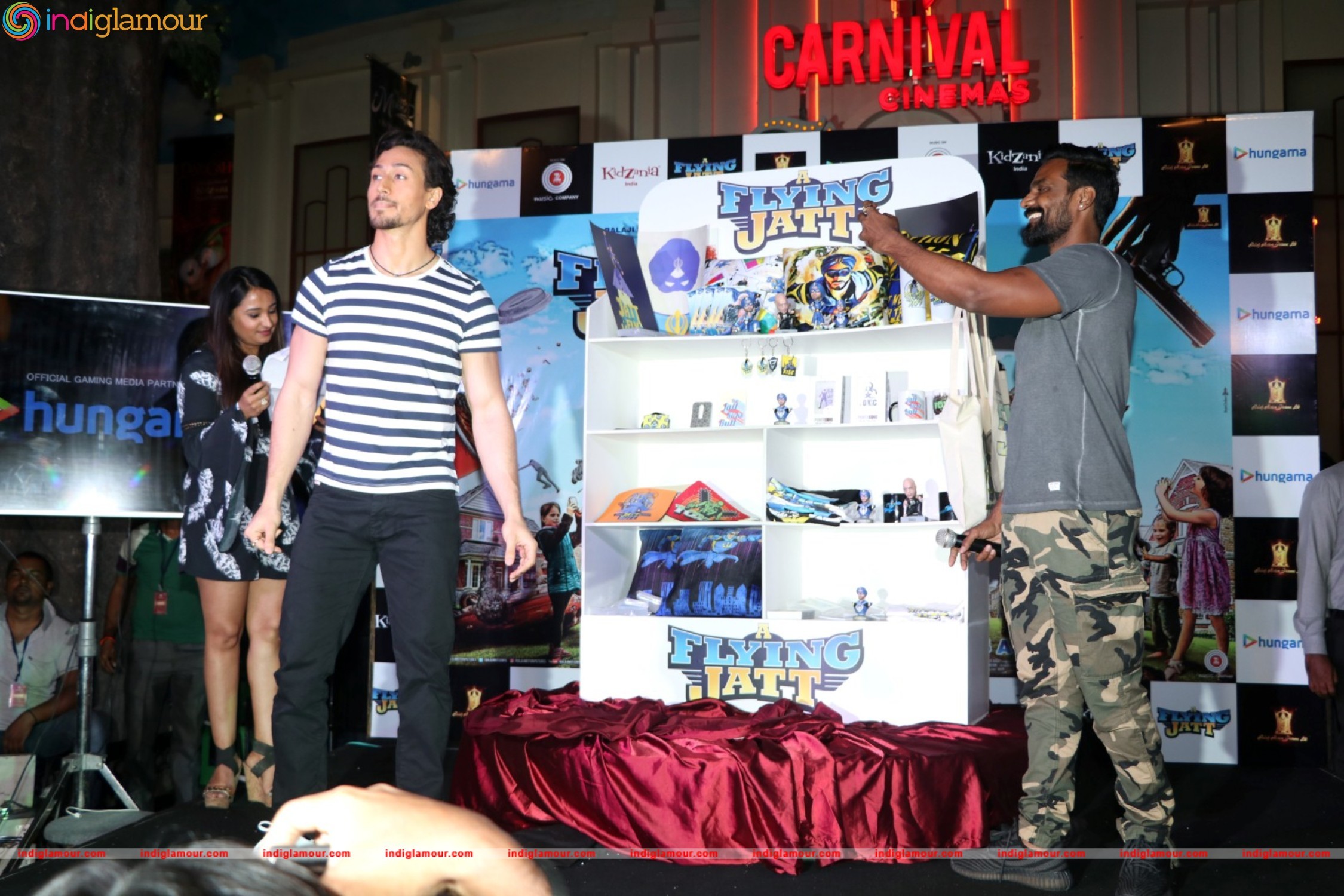 Tiger Shroff and Remo D'Souza At Launch Of Official Game Of SuperHero Event hd photo