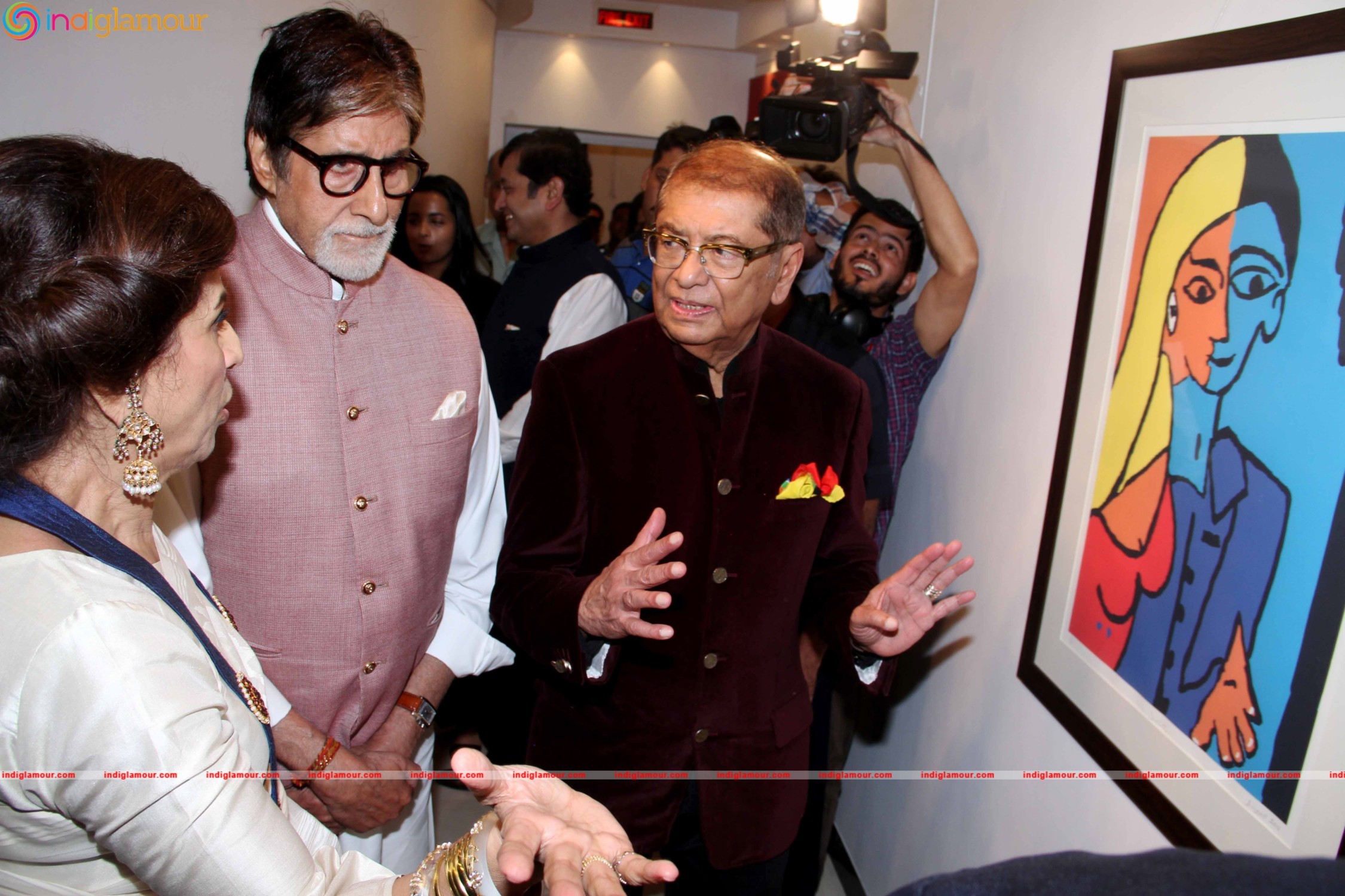 Amitabh Bachchan launches Dilip De's digital art exhibition (1) Event hd photo