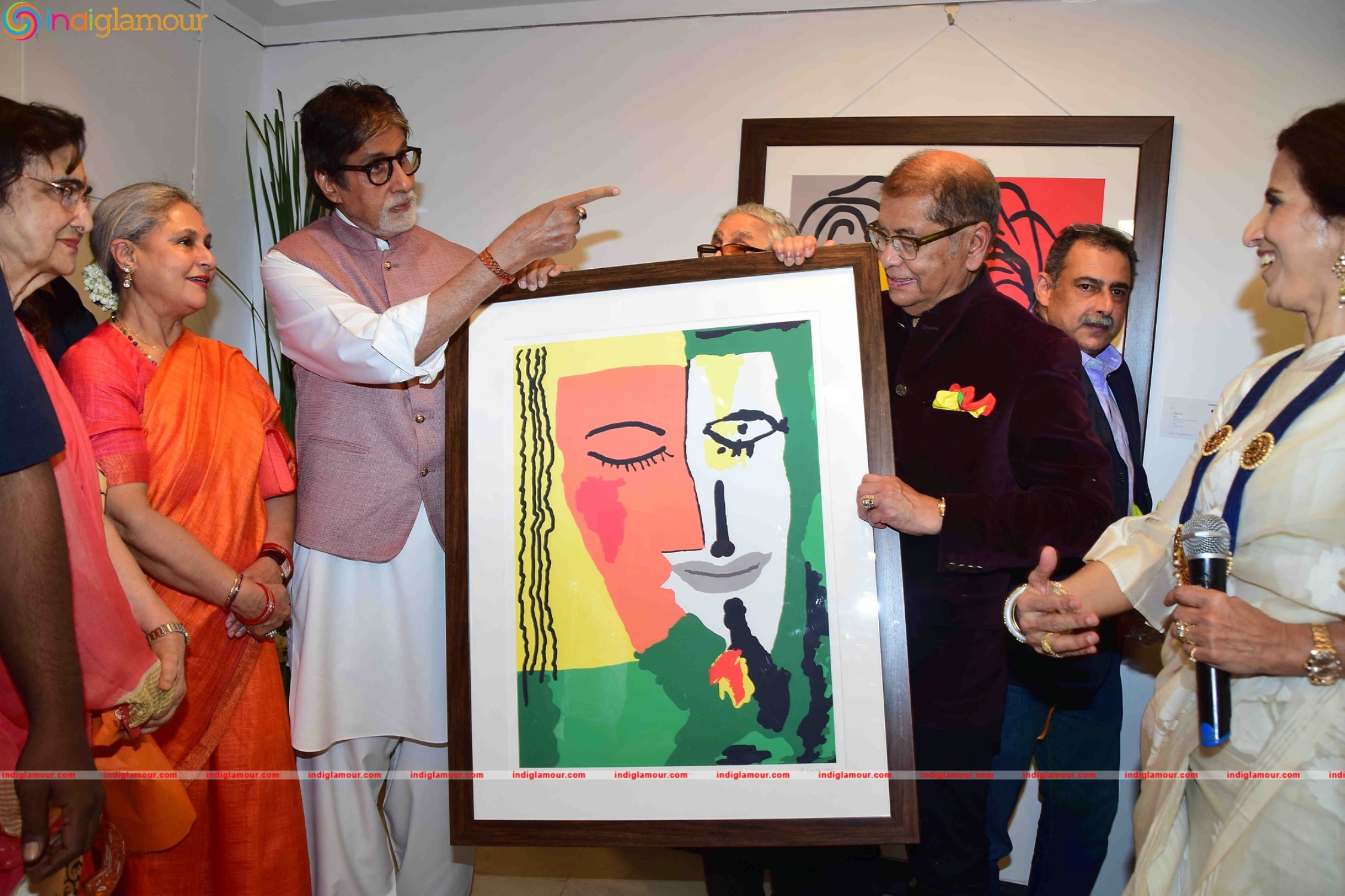 Amitabh Bachchan launches Dilip De's digital art exhibition (1) Event hd photo