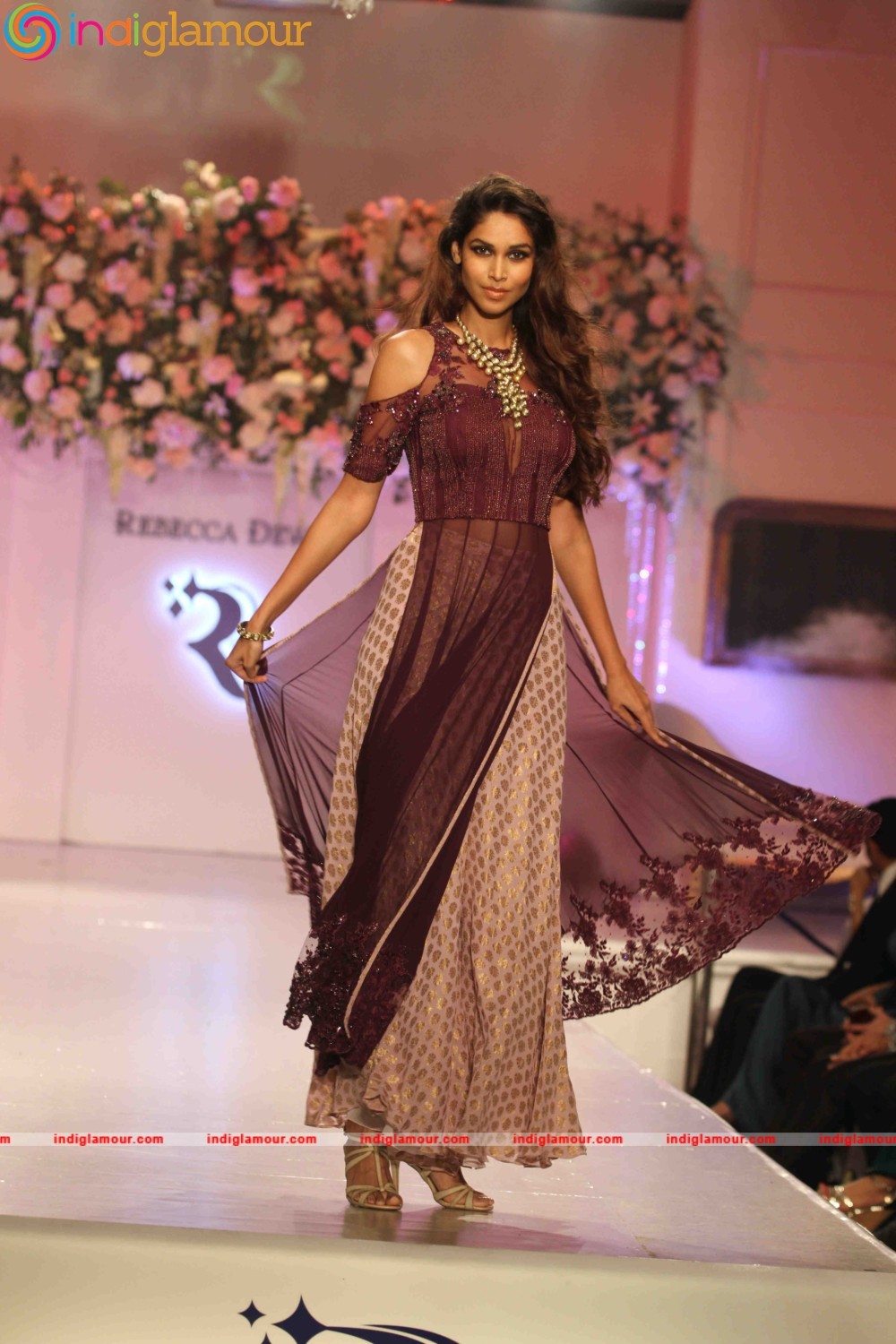 Sushmita Sen walk ramp Event hd photo