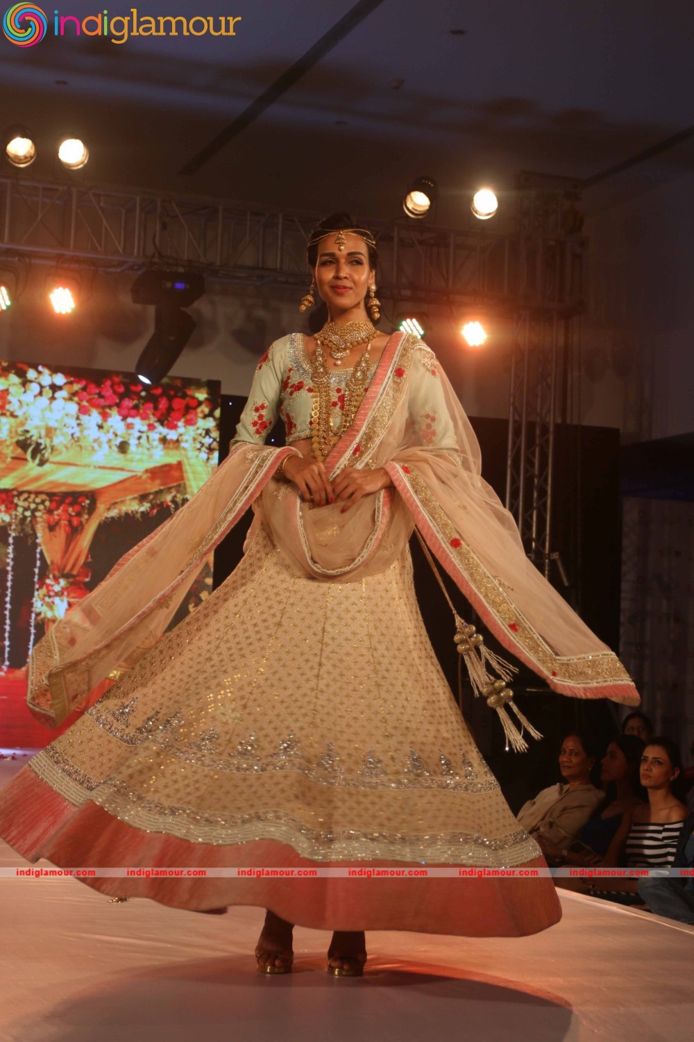 Fashion show at Glamour Exhibition 2016 Event hd photo