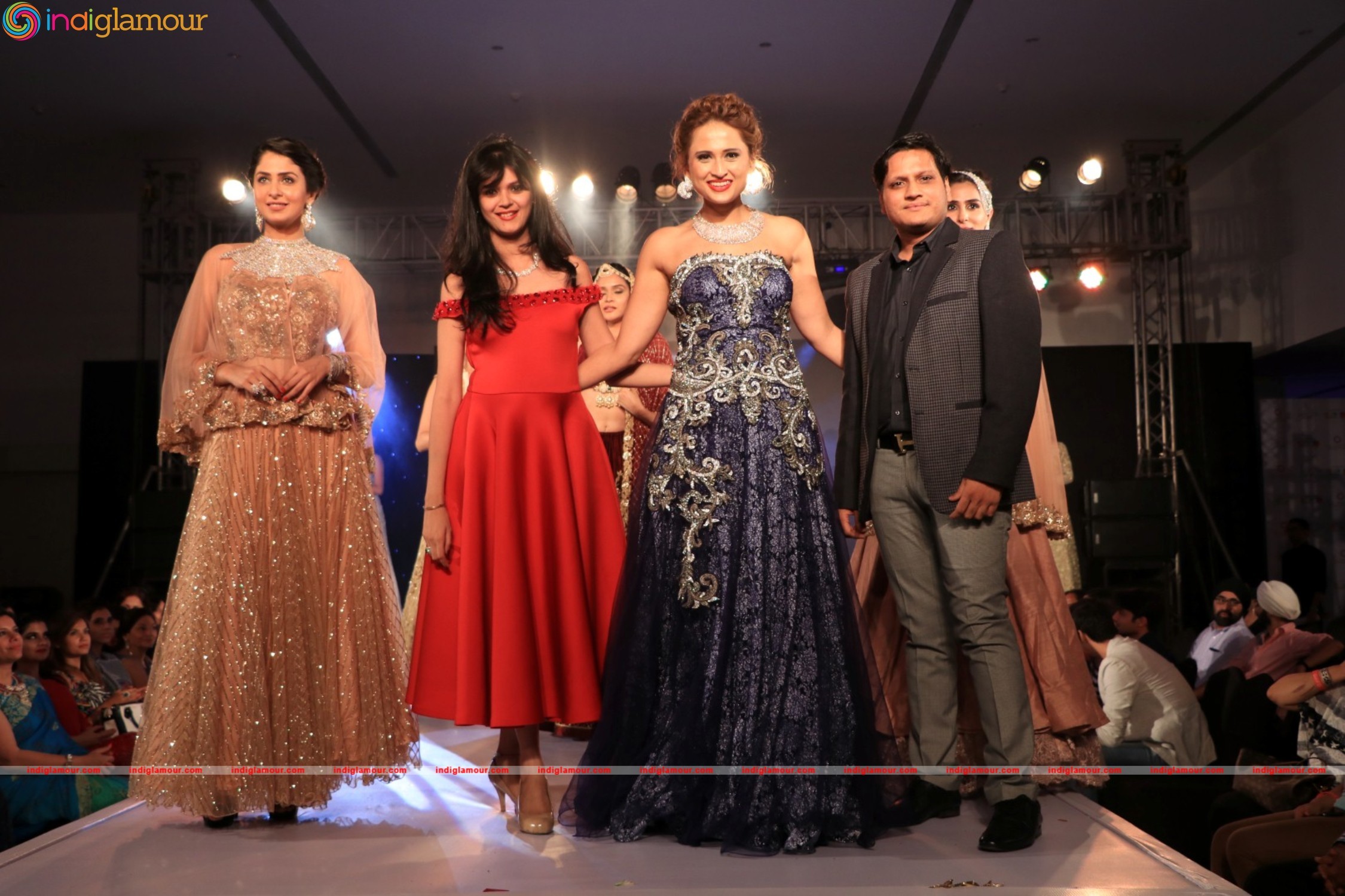 Fashion show at Glamour Exhibition 2016 Event hd photo