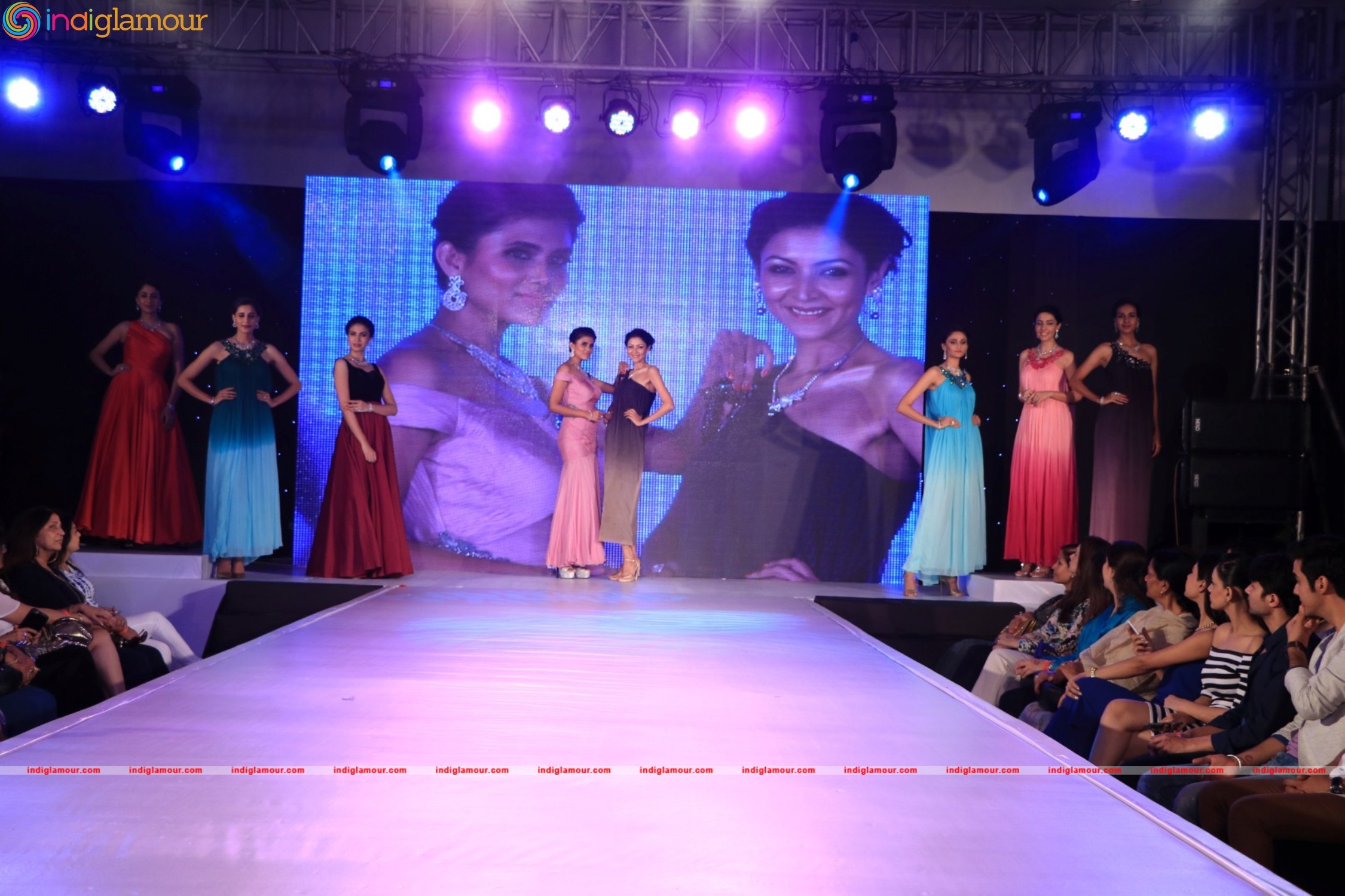 Fashion show at Glamour Exhibition 2016 Event hd photo