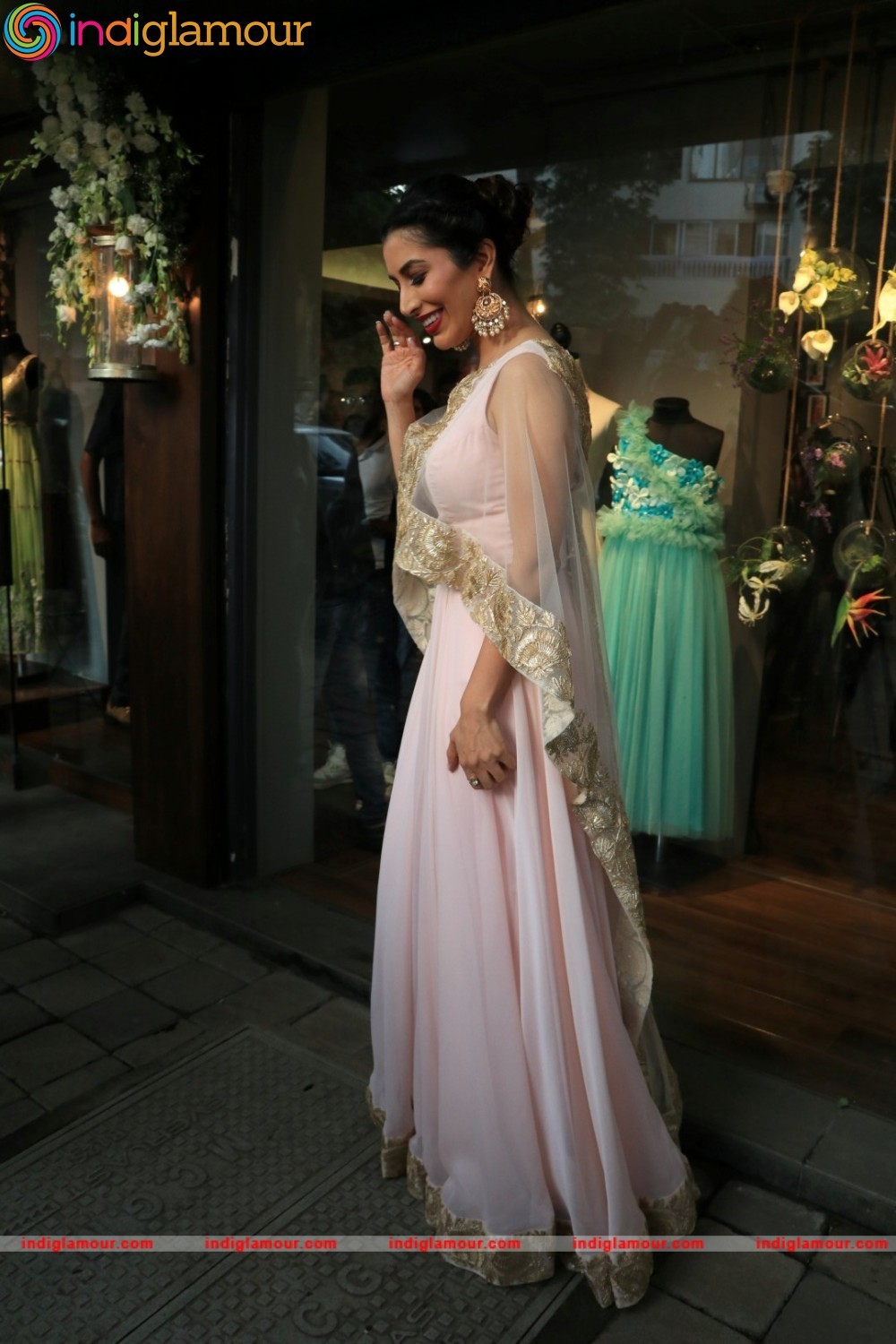 Amy Billimoria House Of Design Launch Festive Collection With Karishma Kapoor Event hd photo