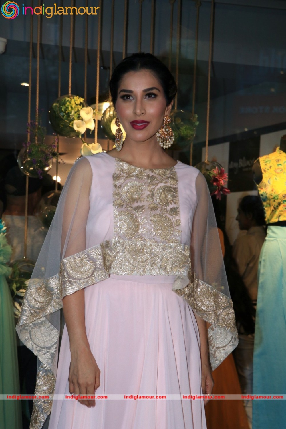 Amy Billimoria House Of Design Launch Festive Collection With Karishma Kapoor Event hd photo