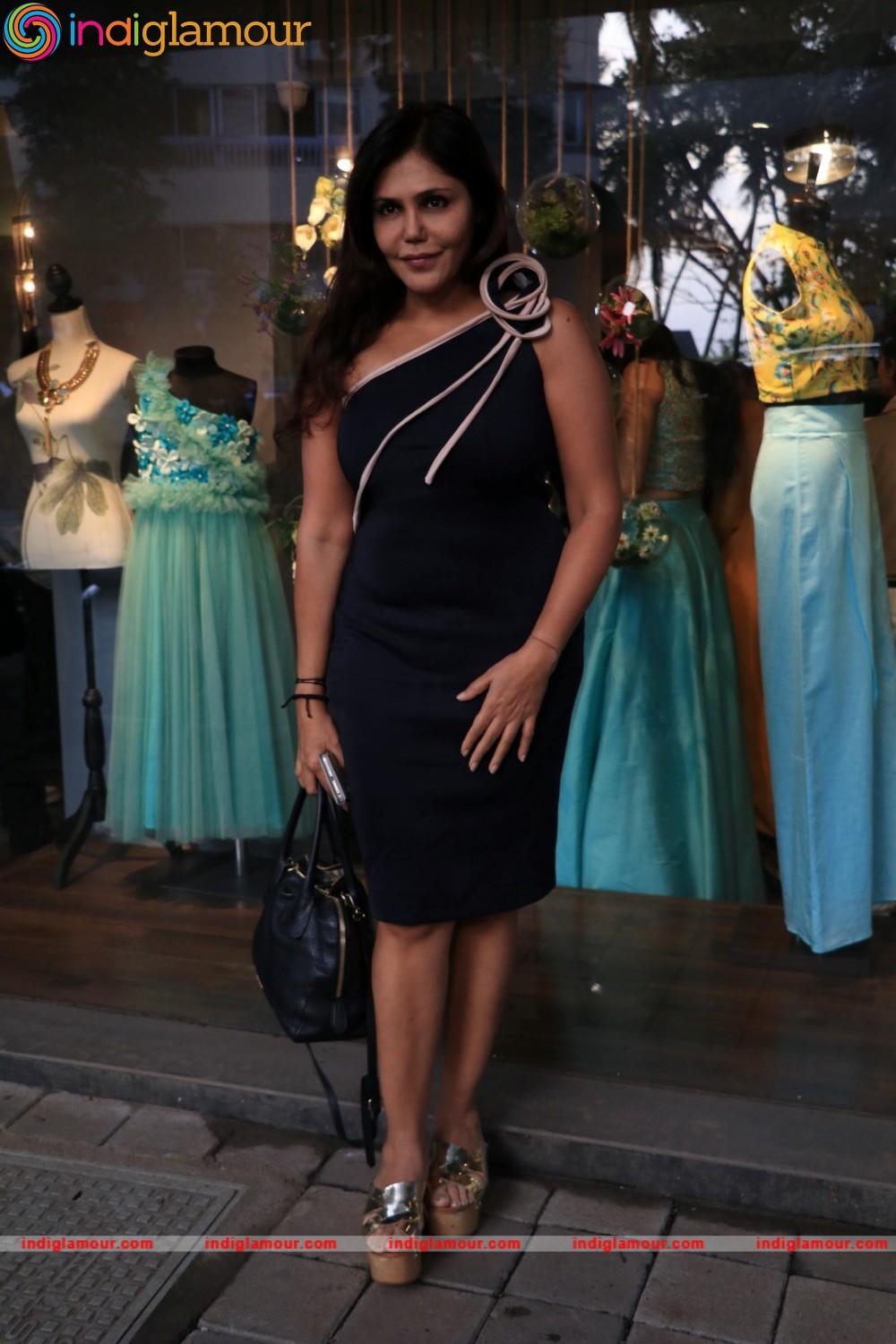 Amy Billimoria House Of Design Launch Festive Collection With Karishma Kapoor Event hd photo