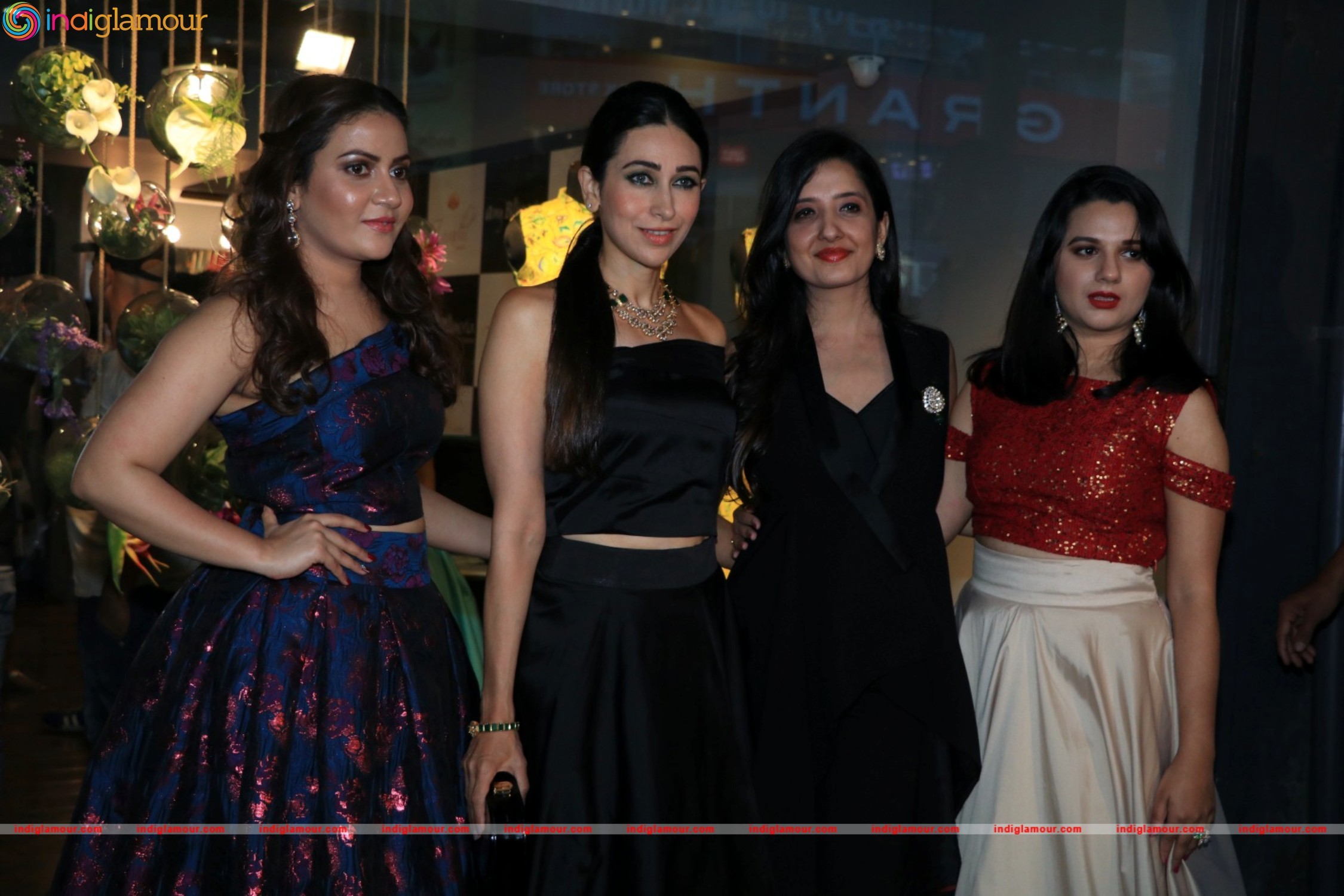 Amy Billimoria House Of Design Launch Festive Collection With Karishma Kapoor Event hd photo