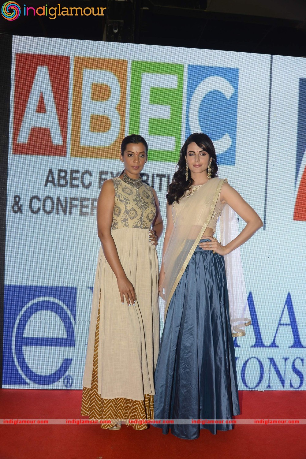 Mandana Karimi and Mugdha Godse at a Jewellery Exhibition Event hd photo