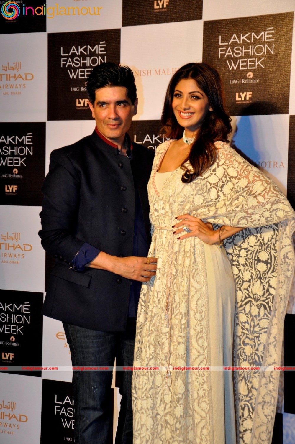 Bollywood Stars On Ramp At LFW 2016 Event hd photo