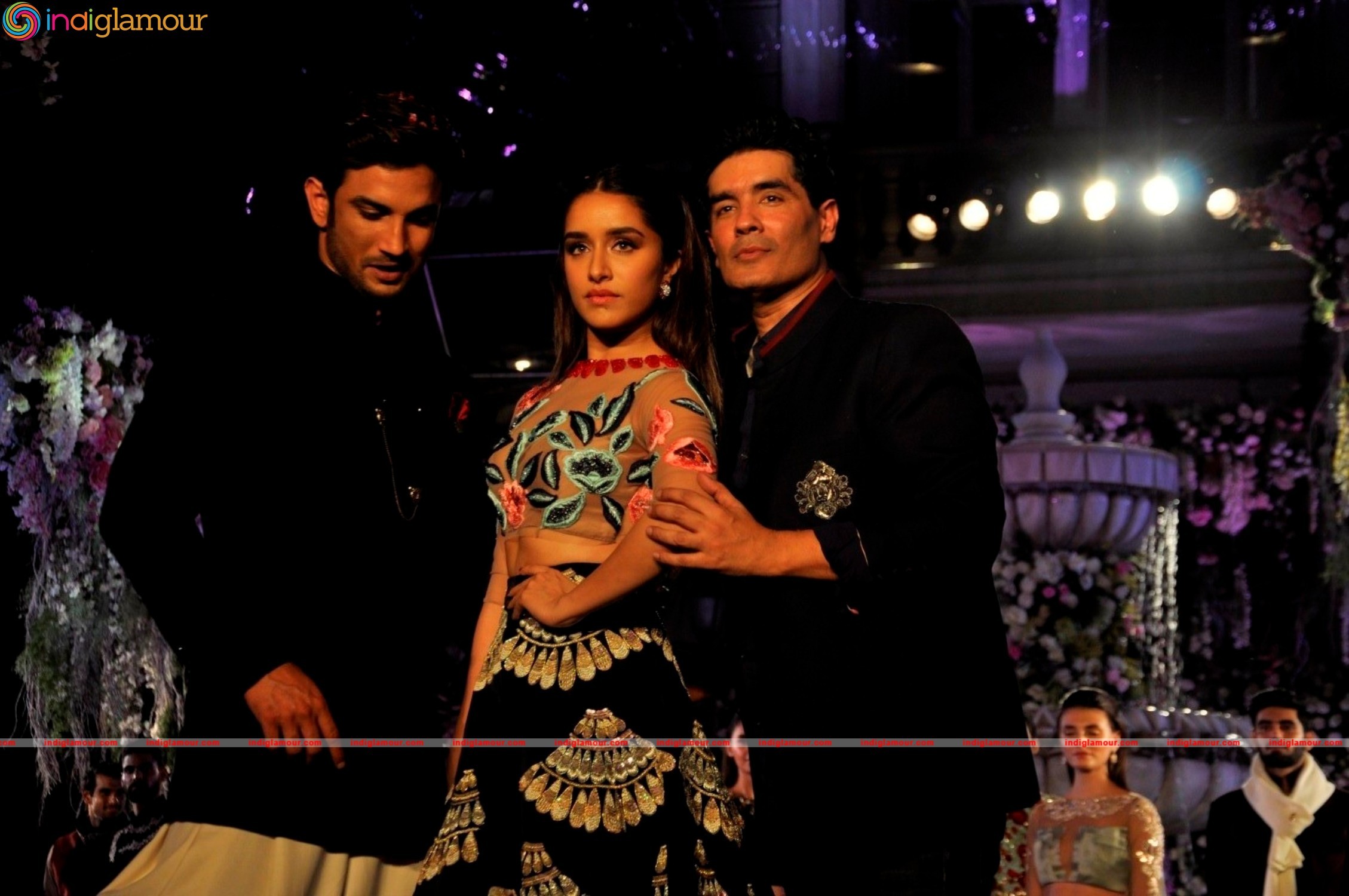 Bollywood Stars On Ramp At LFW 2016 Event hd photo