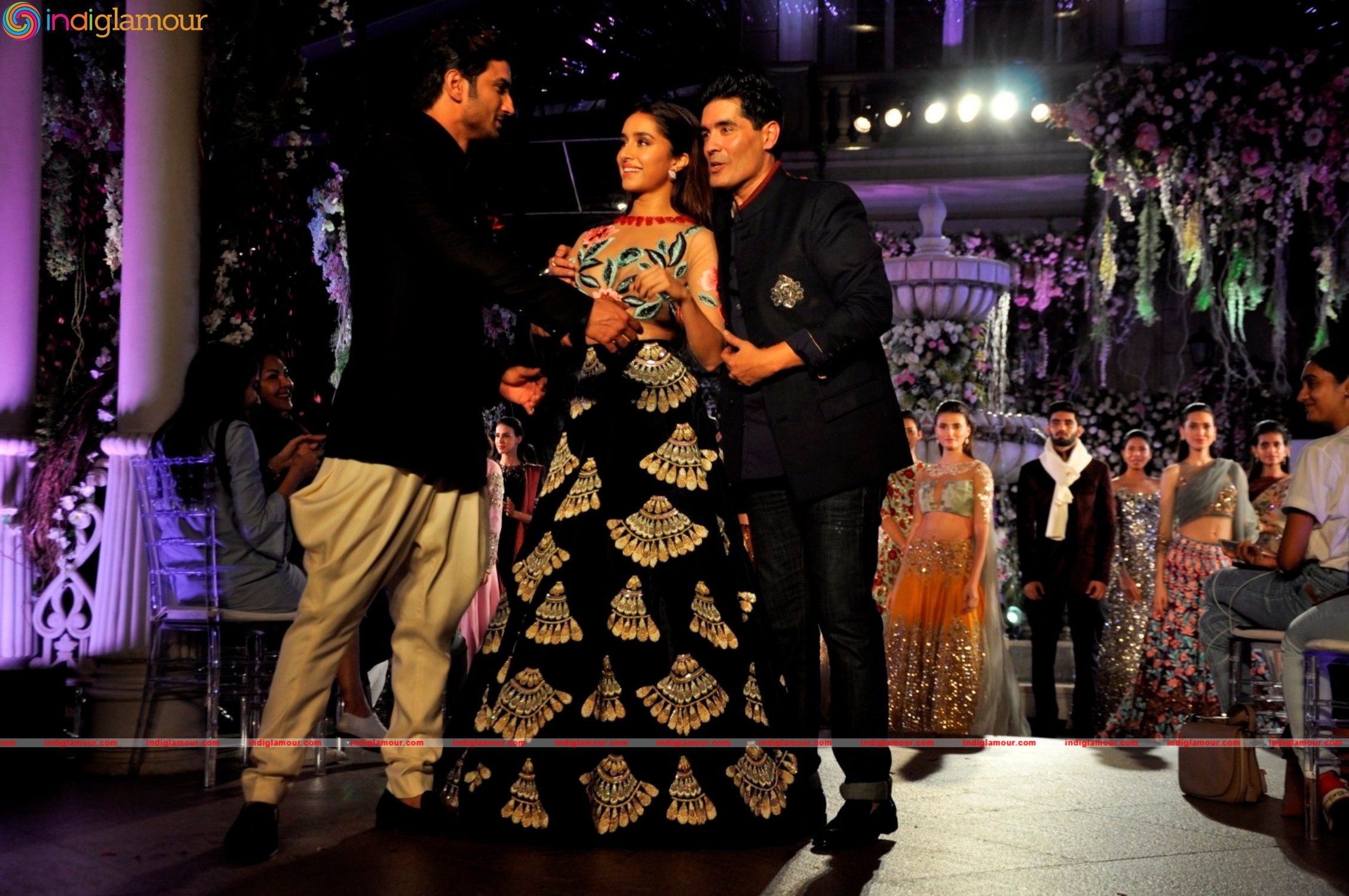 Bollywood Stars On Ramp At LFW 2016 Event hd photo
