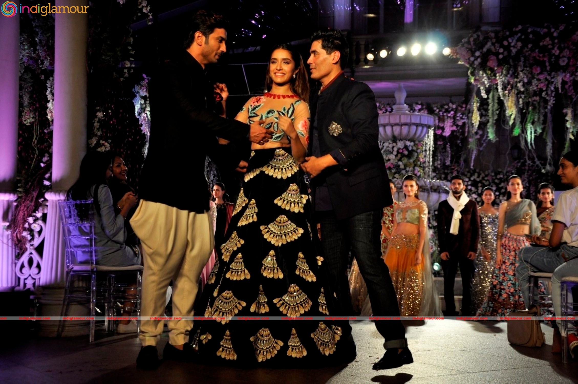 Bollywood Stars On Ramp At LFW 2016 Event hd photo