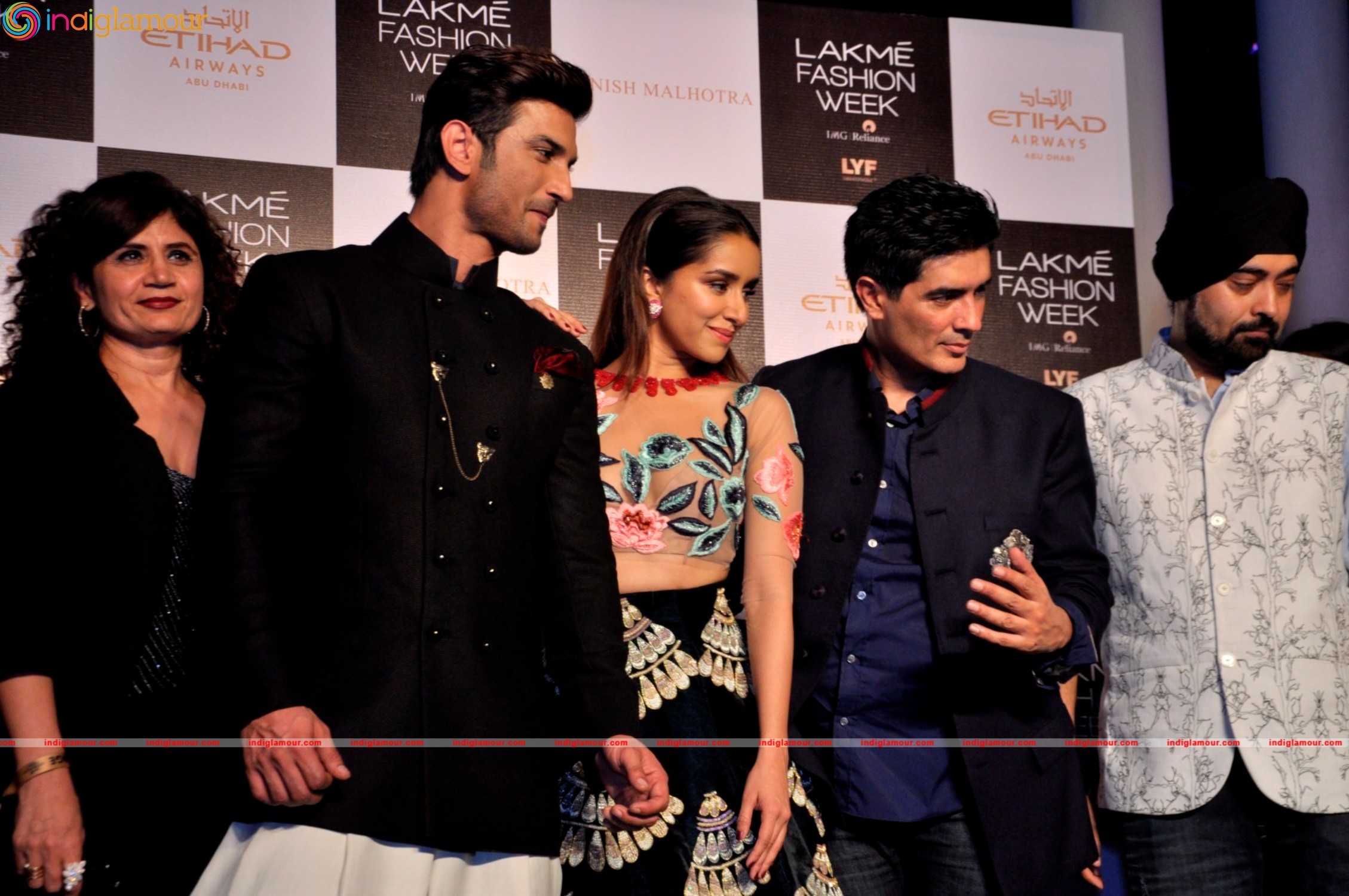 Bollywood Stars On Ramp At LFW 2016 Event hd photo